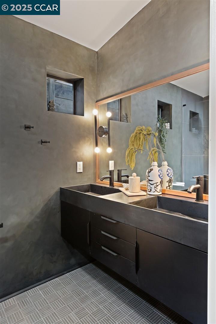 Detail Gallery Image 28 of 49 For 264 Madrone Ave, Larkspur,  CA 94939 - 2 Beds | 2 Baths