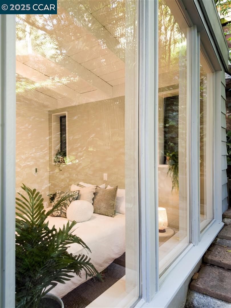 Detail Gallery Image 33 of 49 For 264 Madrone Ave, Larkspur,  CA 94939 - 2 Beds | 2 Baths
