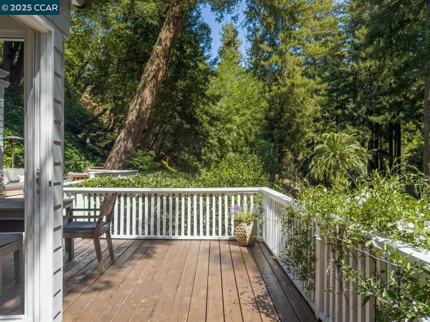Detail Gallery Image 45 of 49 For 264 Madrone Ave, Larkspur,  CA 94939 - 2 Beds | 2 Baths
