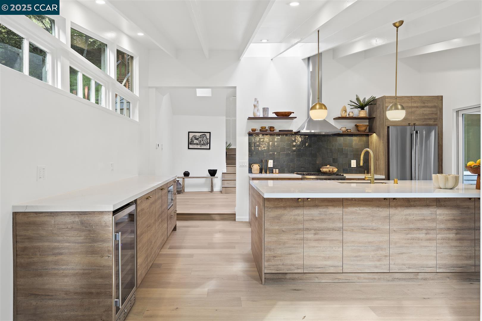 Detail Gallery Image 9 of 49 For 264 Madrone Ave, Larkspur,  CA 94939 - 2 Beds | 2 Baths