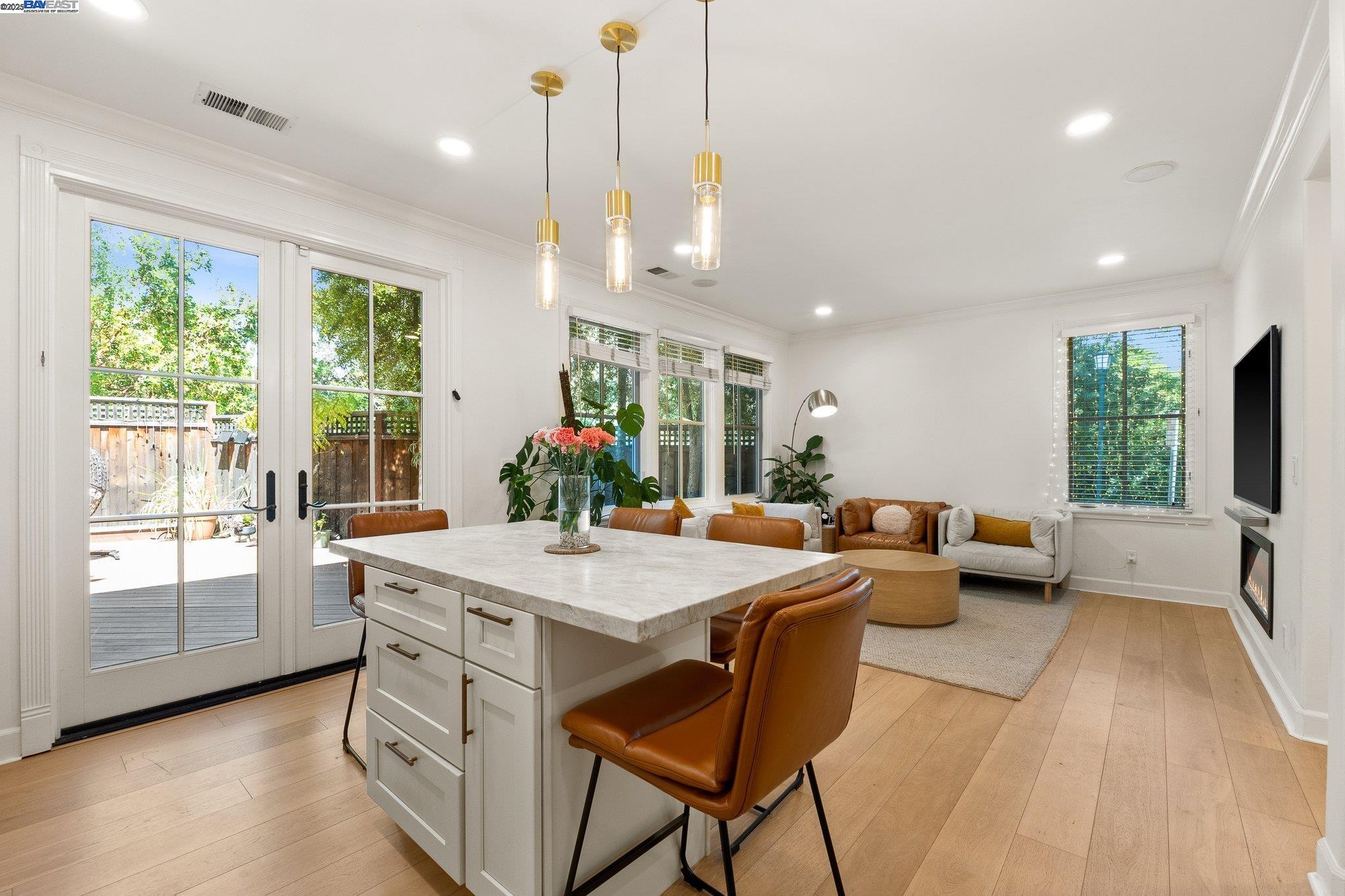 Detail Gallery Image 15 of 38 For 100 Boyer Ln, Los Gatos,  CA 95030 - 3 Beds | 2/1 Baths