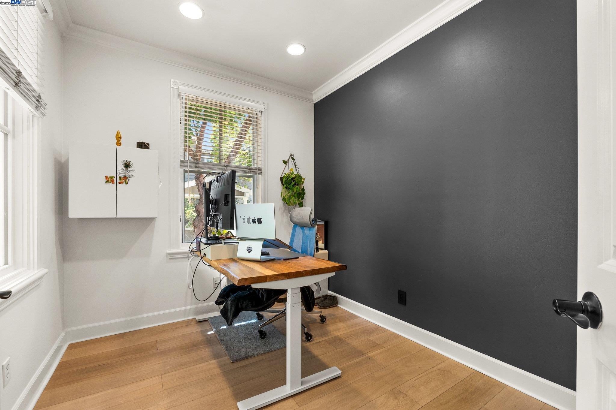Detail Gallery Image 16 of 38 For 100 Boyer Ln, Los Gatos,  CA 95030 - 3 Beds | 2/1 Baths