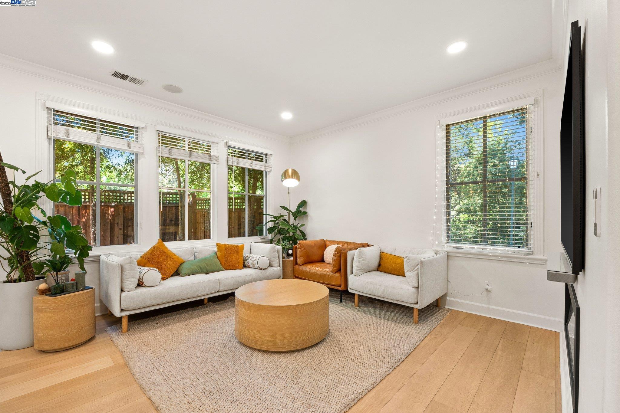 Detail Gallery Image 7 of 38 For 100 Boyer Ln, Los Gatos,  CA 95030 - 3 Beds | 2/1 Baths