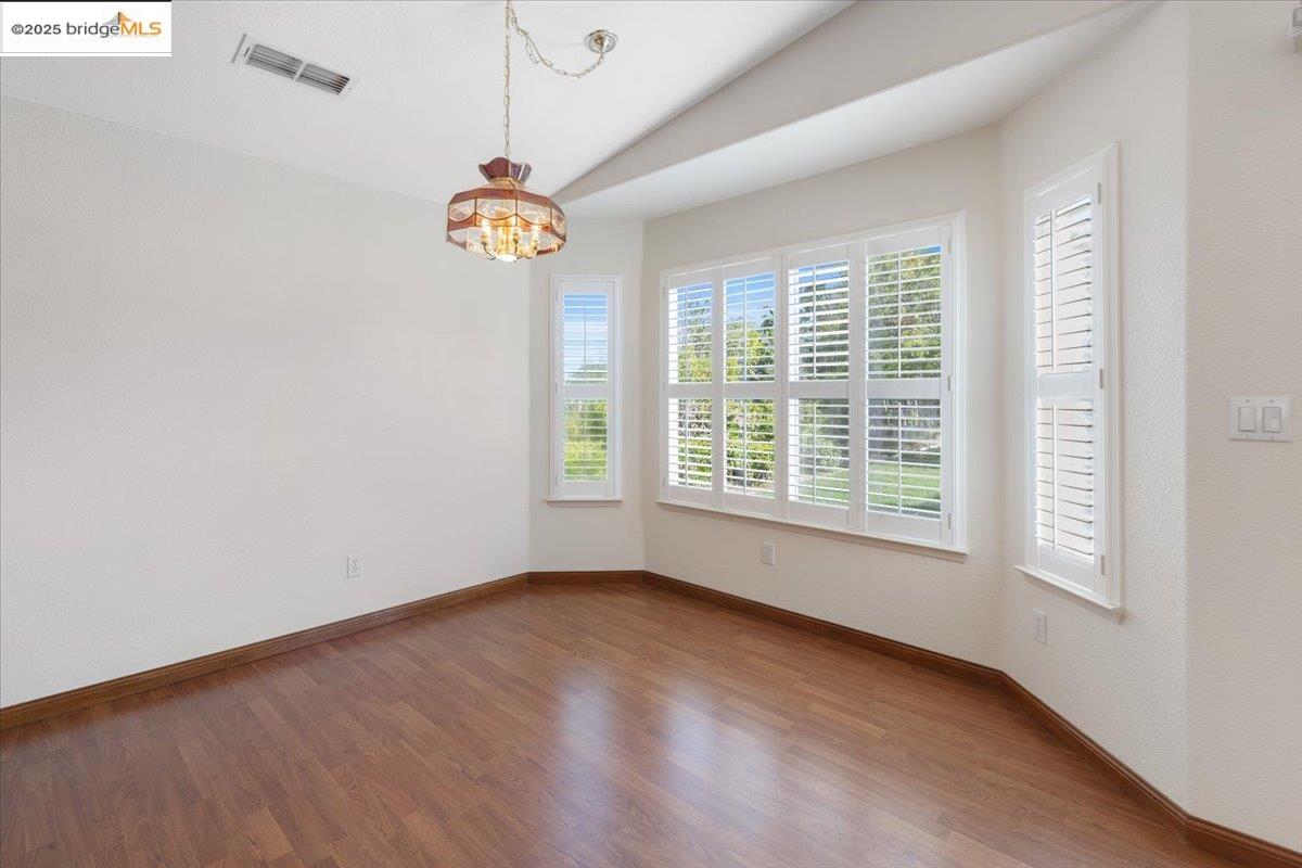 Detail Gallery Image 8 of 32 For 330 Cypress, Rio Vista,  CA 94571 - 2 Beds | 2 Baths