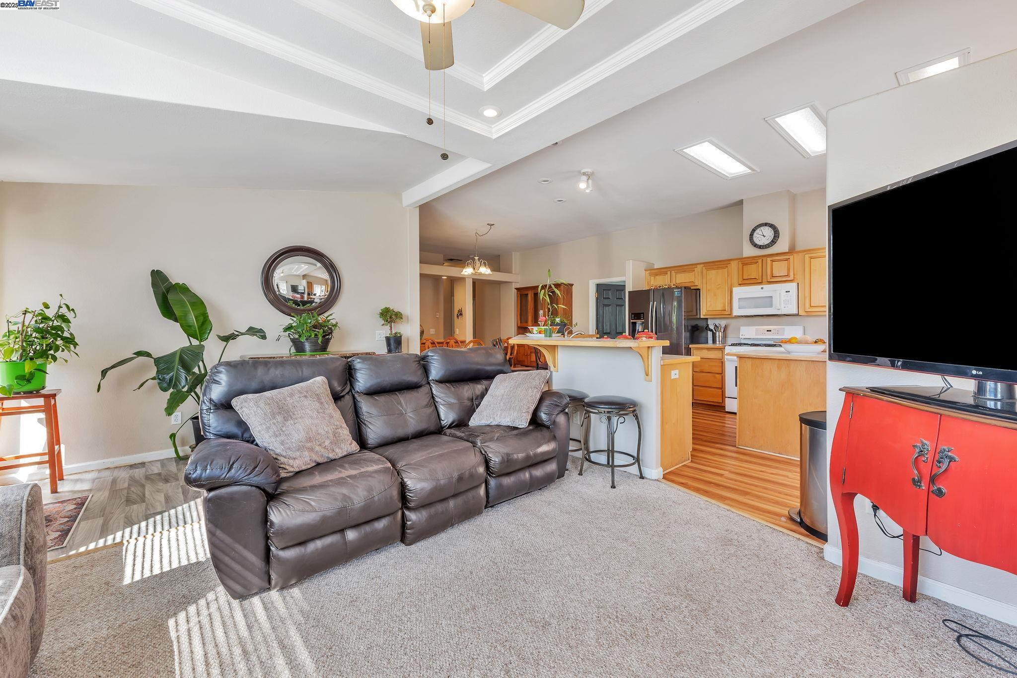 Detail Gallery Image 2 of 59 For 3698 Braden Road, Camino,  CA 95709 - 3 Beds | 2 Baths