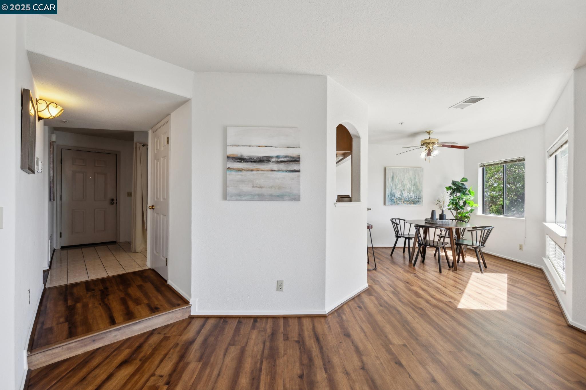 Photo #12: 41096601 Listing: Photo #12