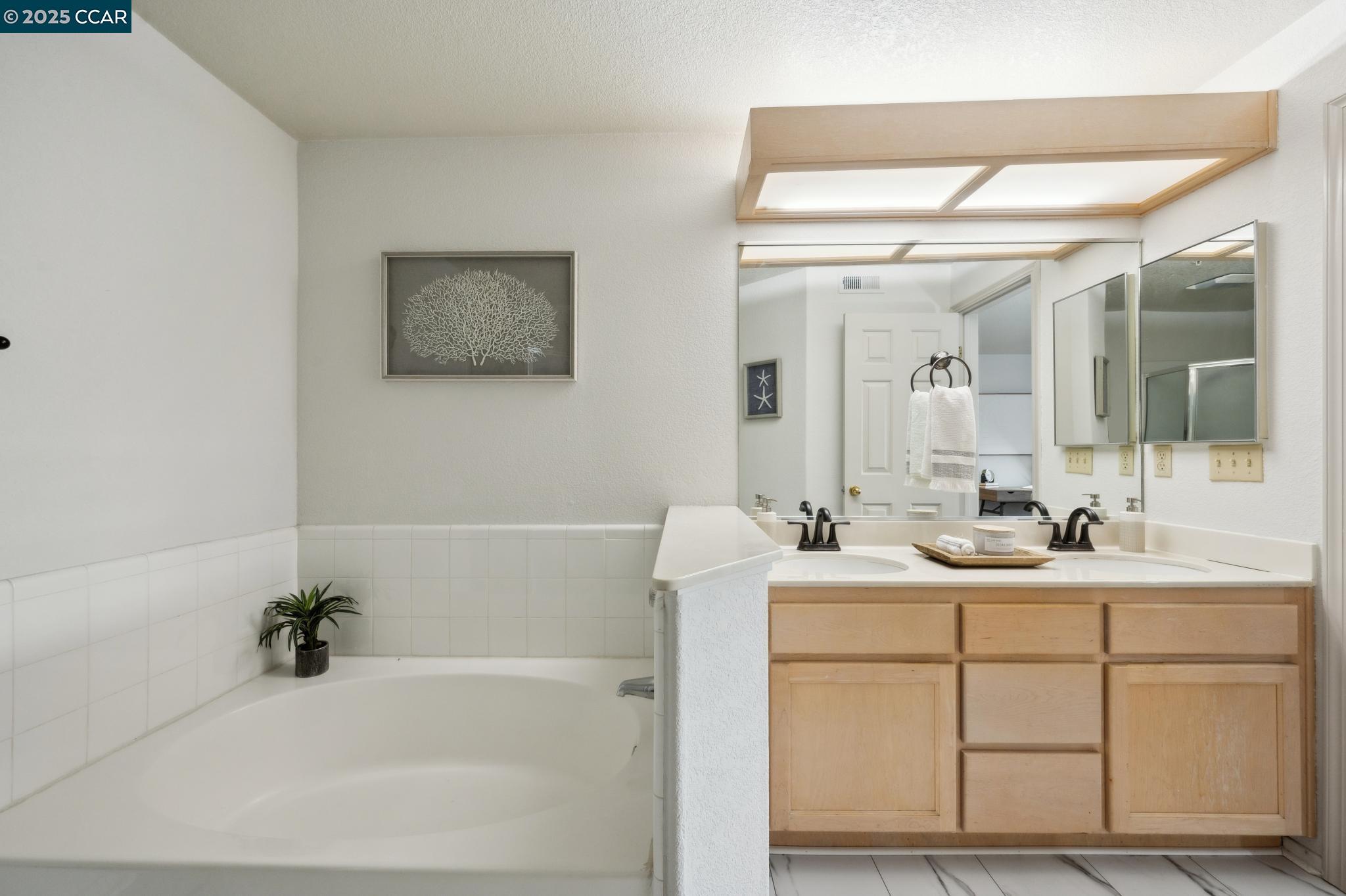 Photo #38: 41096601 Listing: Photo #38