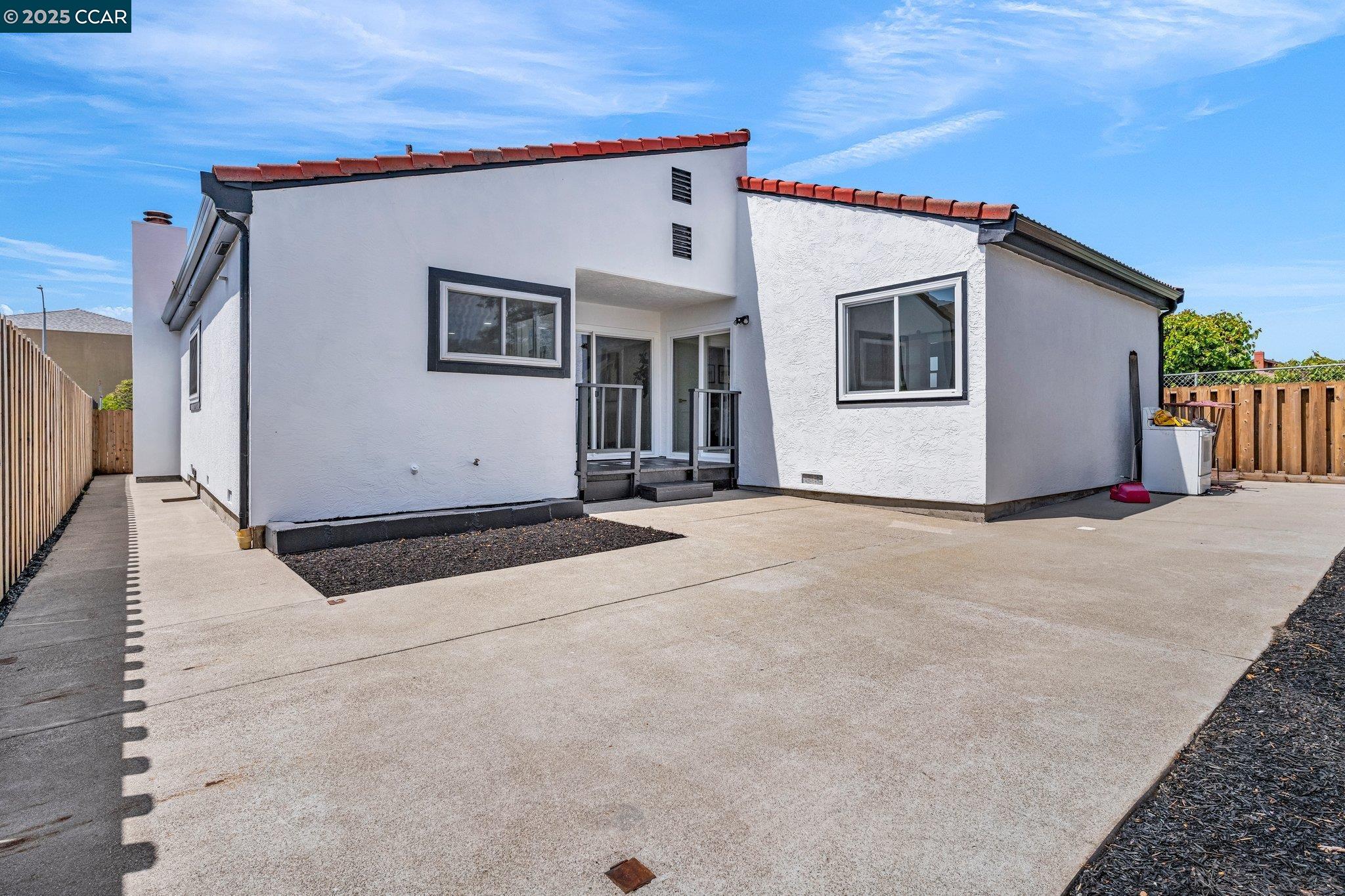 Detail Gallery Image 41 of 41 For 642 S 52nd St, Richmond,  CA 94804 - 3 Beds | 2 Baths