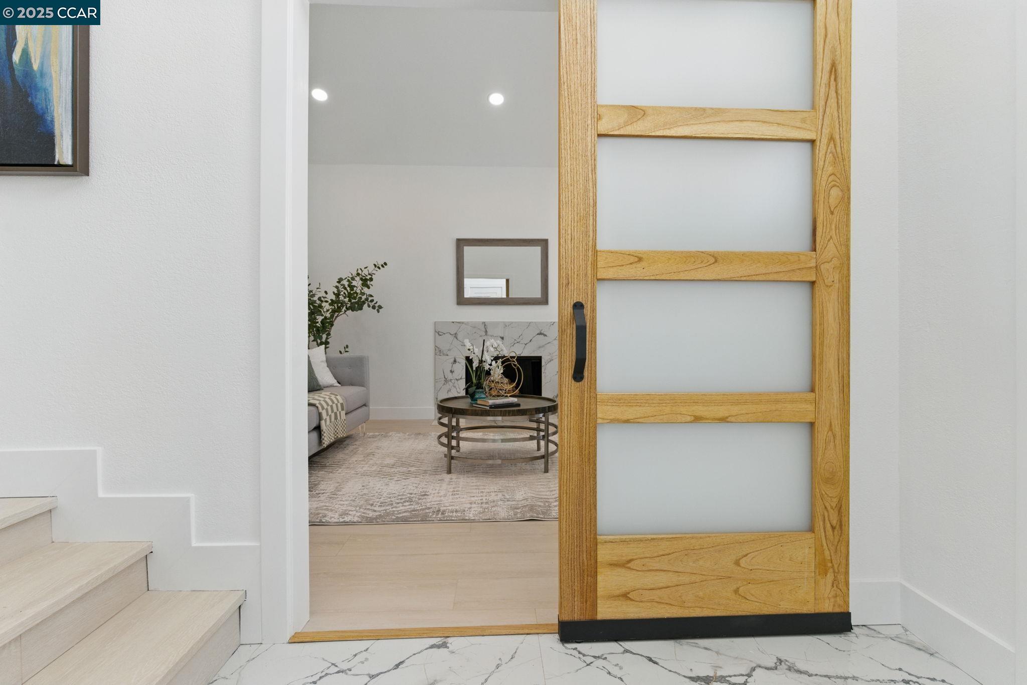 Detail Gallery Image 6 of 41 For 642 S 52nd St, Richmond,  CA 94804 - 3 Beds | 2 Baths