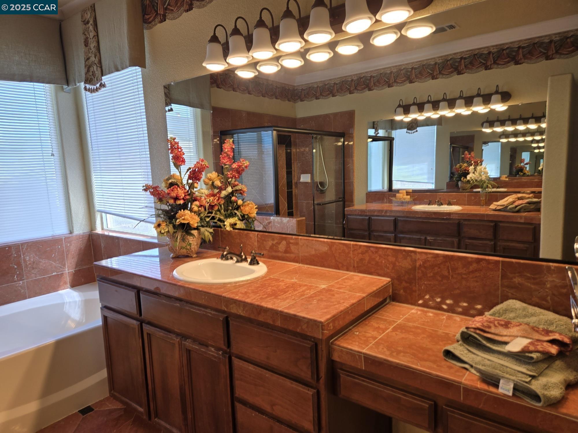 Detail Gallery Image 14 of 21 For 505 Jane Lane, Oakley,  CA 94561 - 5 Beds | 5 Baths