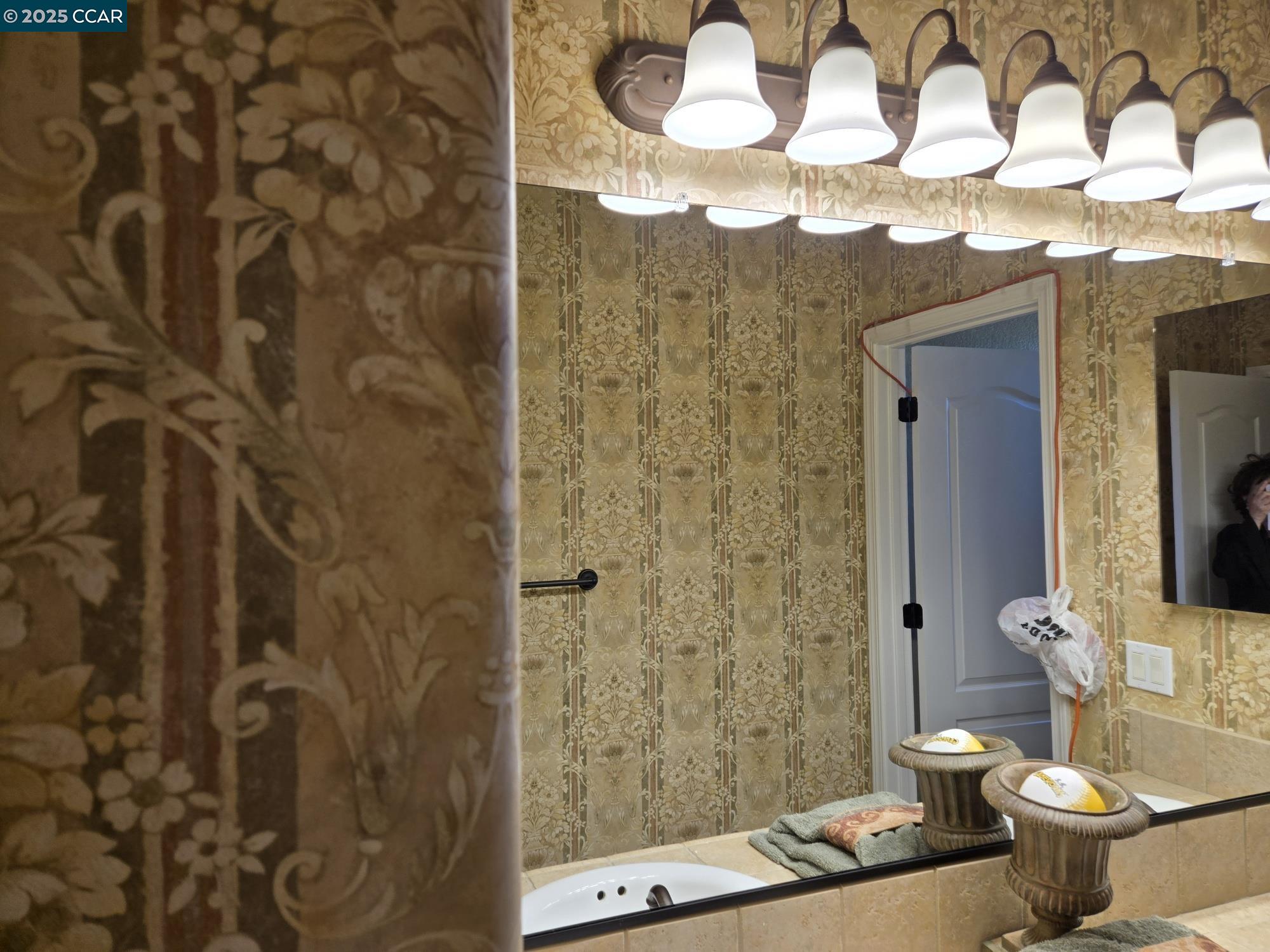 Detail Gallery Image 16 of 21 For 505 Jane Lane, Oakley,  CA 94561 - 5 Beds | 5 Baths