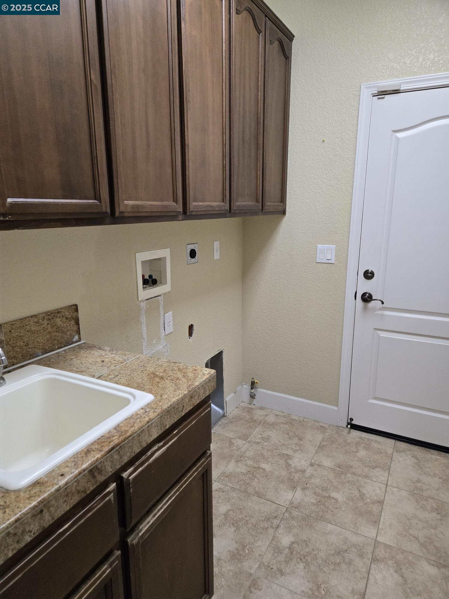 Detail Gallery Image 18 of 21 For 505 Jane Lane, Oakley,  CA 94561 - 5 Beds | 5 Baths