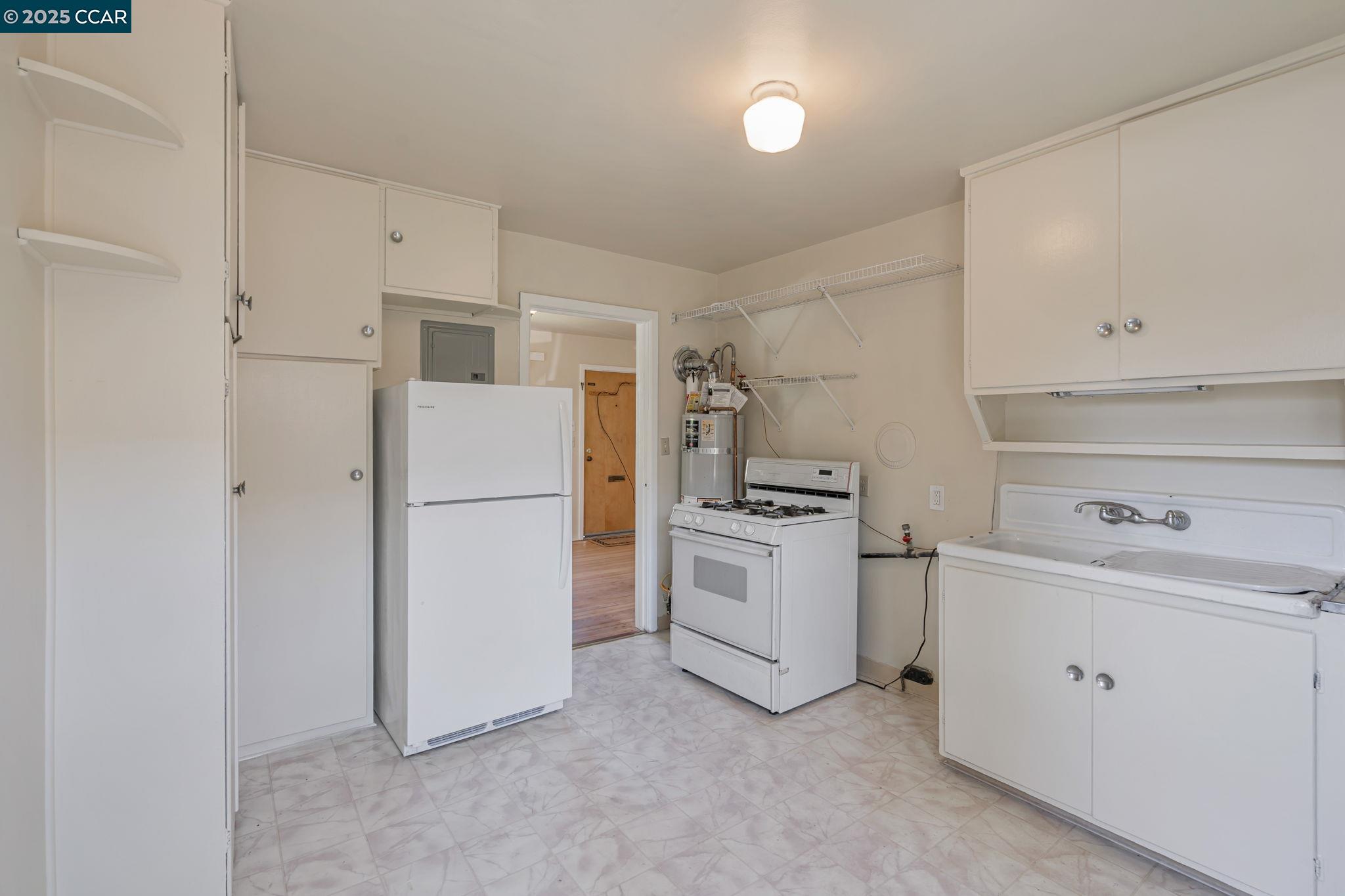 Photo #11: 41096611 Listing: Photo #11