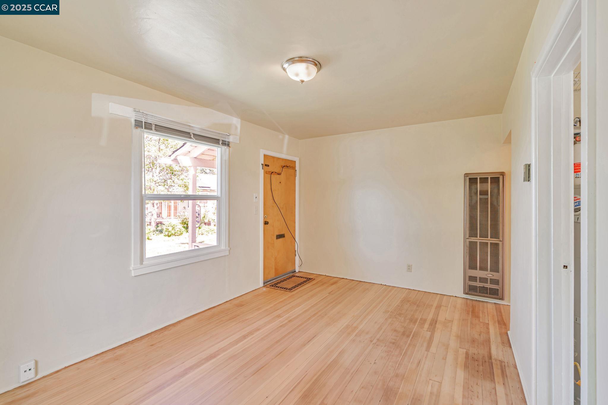 Photo #5: 41096611 Listing: Photo #5