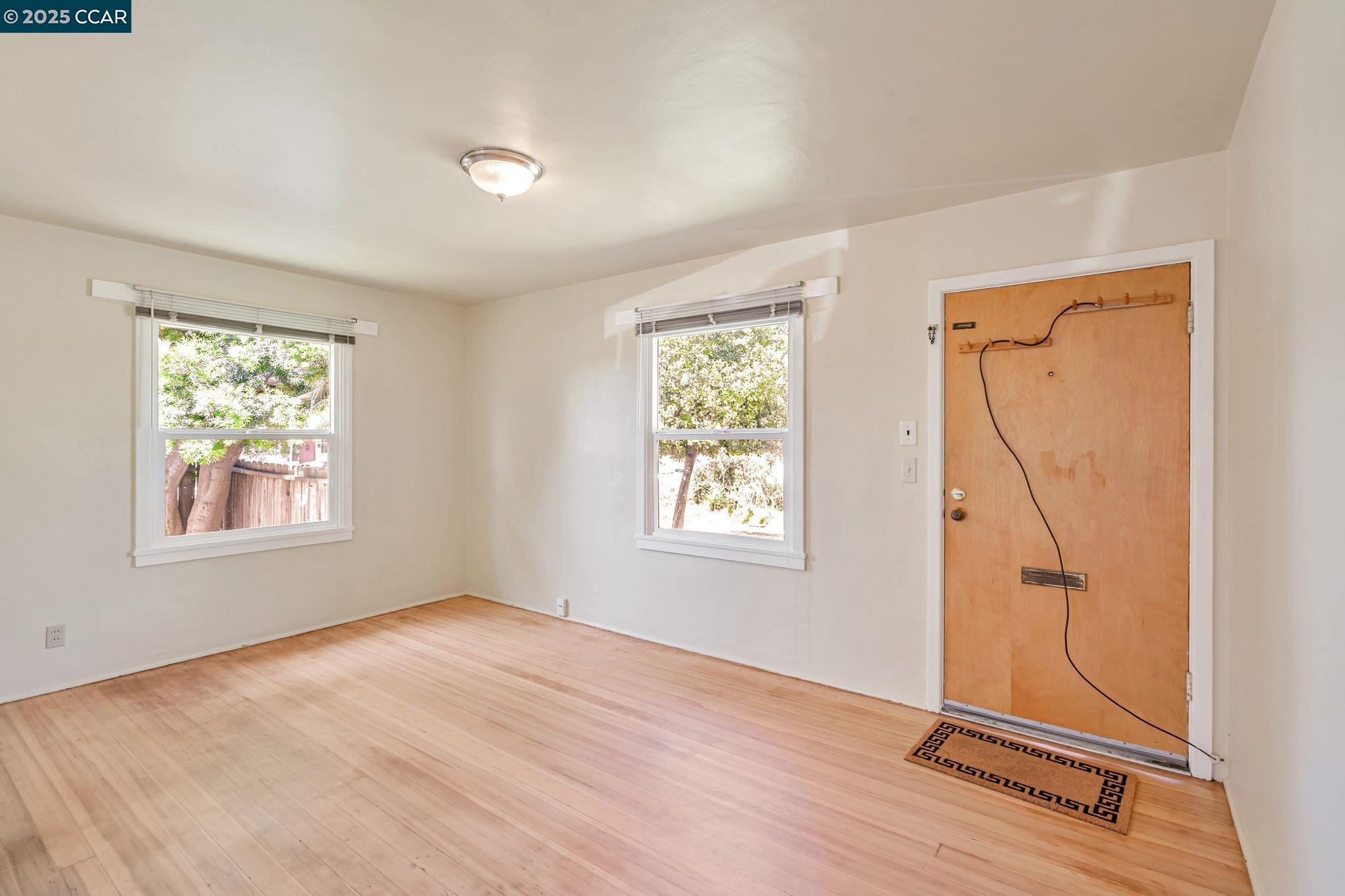 Photo #8: 41096611 Listing: Photo #8