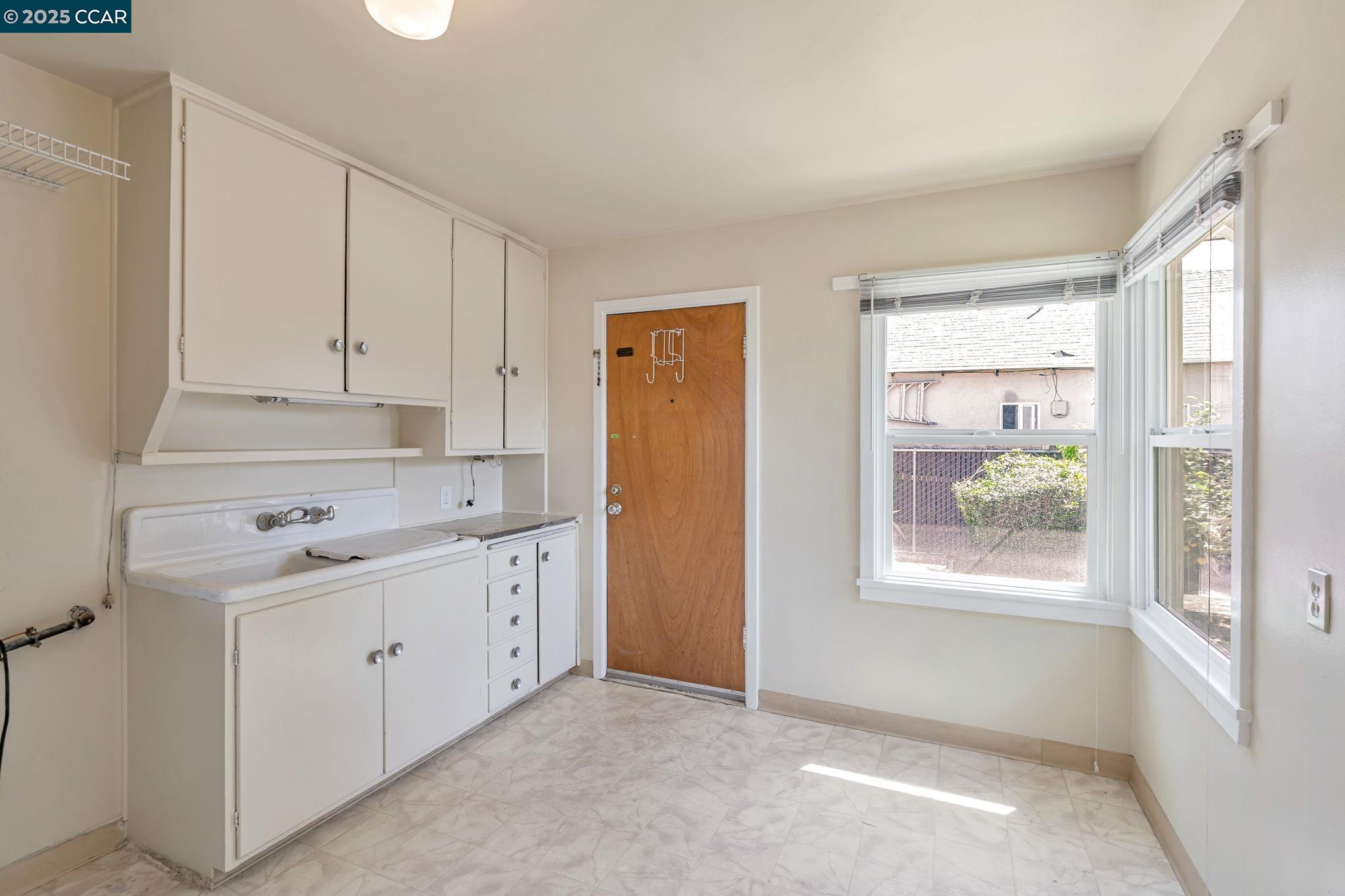 Photo #9: 41096611 Listing: Photo #9
