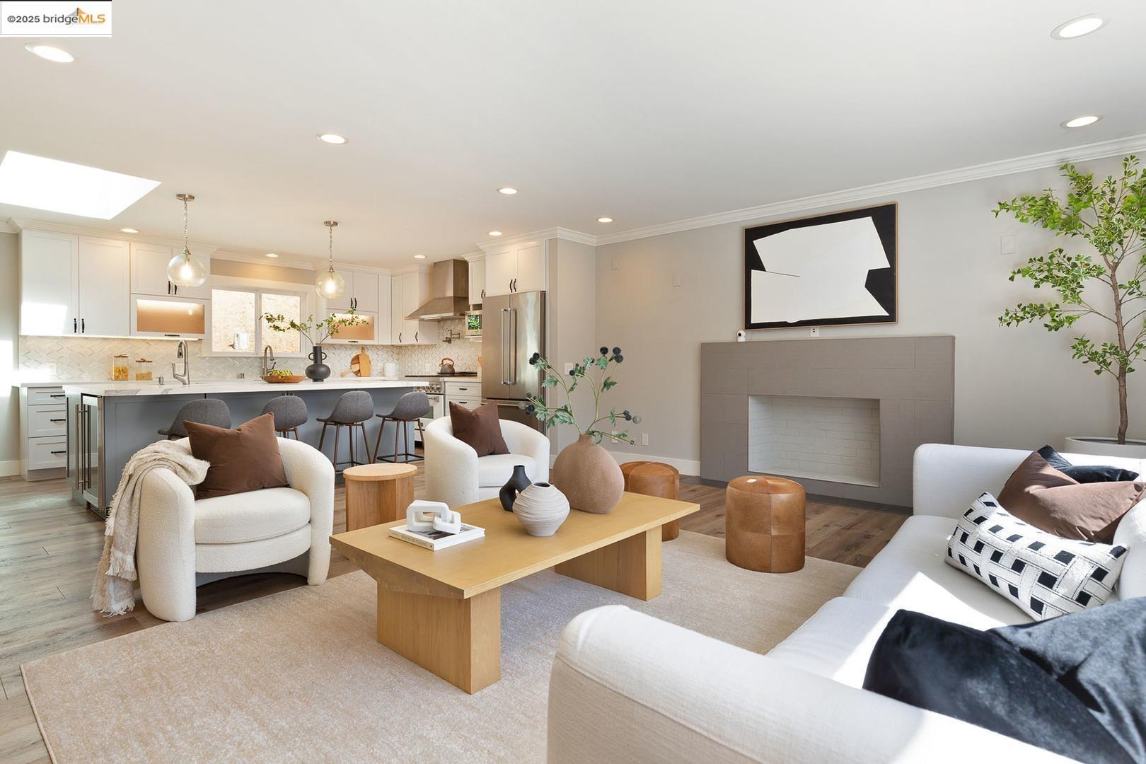 Detail Gallery Image 1 of 1 For 298 Elysian Fields Dr, Oakland,  CA 94605 - 4 Beds | 3 Baths