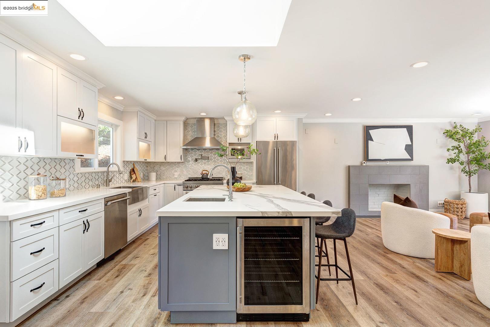 298 Elysian Fields DR, Oakland, California 94605, 4 Bedrooms Bedrooms, 7 Rooms Rooms,3 BathroomsBathrooms,Residential,For Sale,298 Elysian Fields DR,41096613