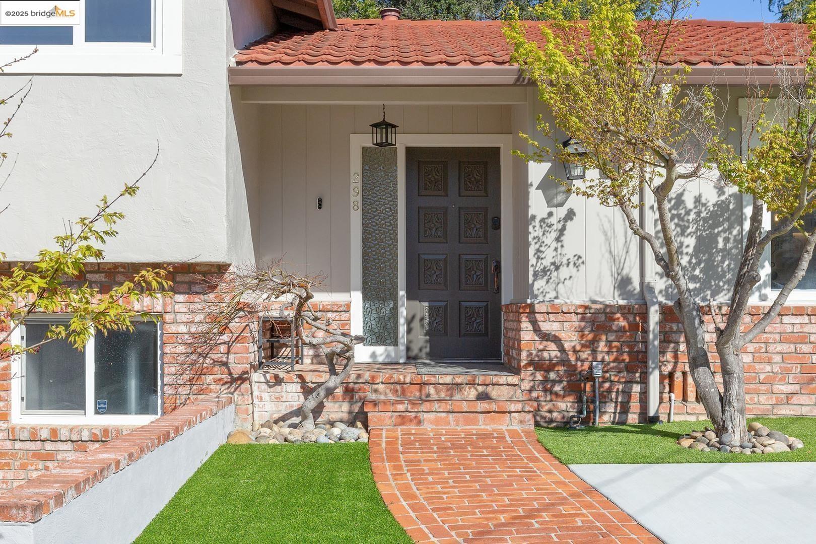 298 Elysian Fields DR, Oakland, California 94605, 4 Bedrooms Bedrooms, 7 Rooms Rooms,3 BathroomsBathrooms,Residential,For Sale,298 Elysian Fields DR,41096613