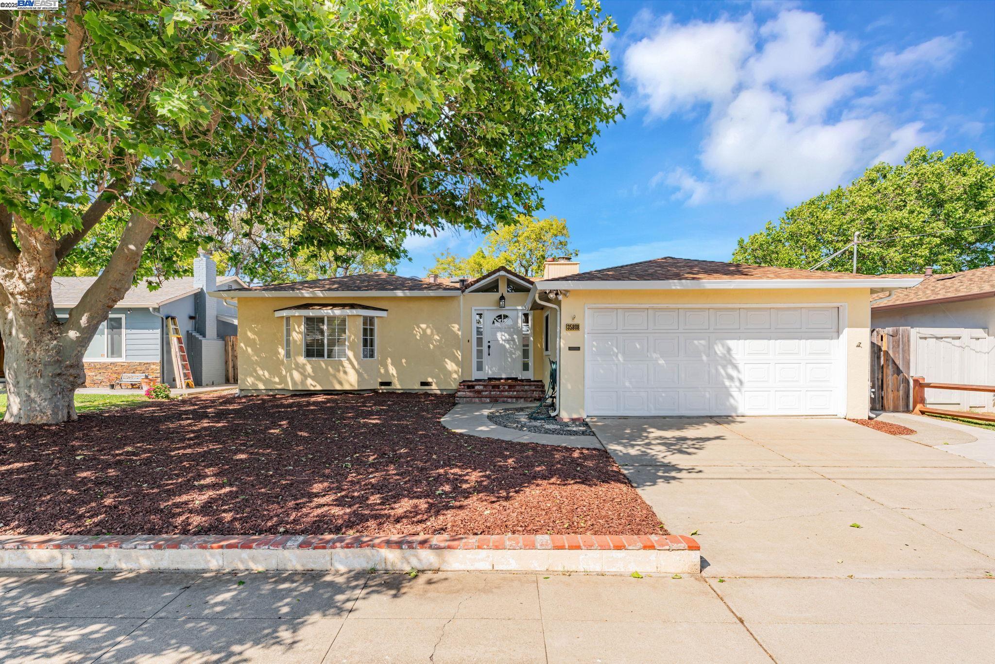 Detail Gallery Image 1 of 1 For 35808 Vinewood St, Newark,  CA 94560 - 4 Beds | 2 Baths