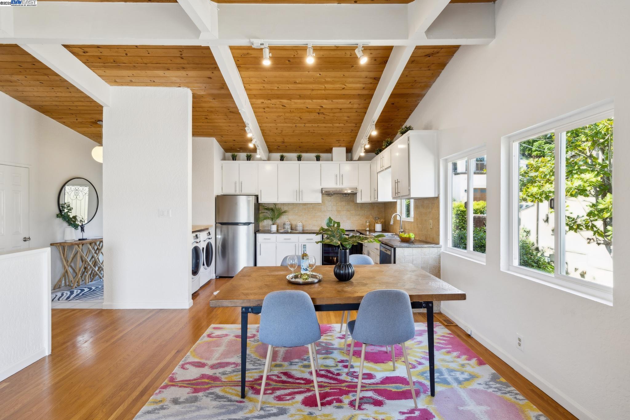 Detail Gallery Image 13 of 44 For 4125 Balfour Avenue, Oakland,  CA 94610 - 4 Beds | 3 Baths