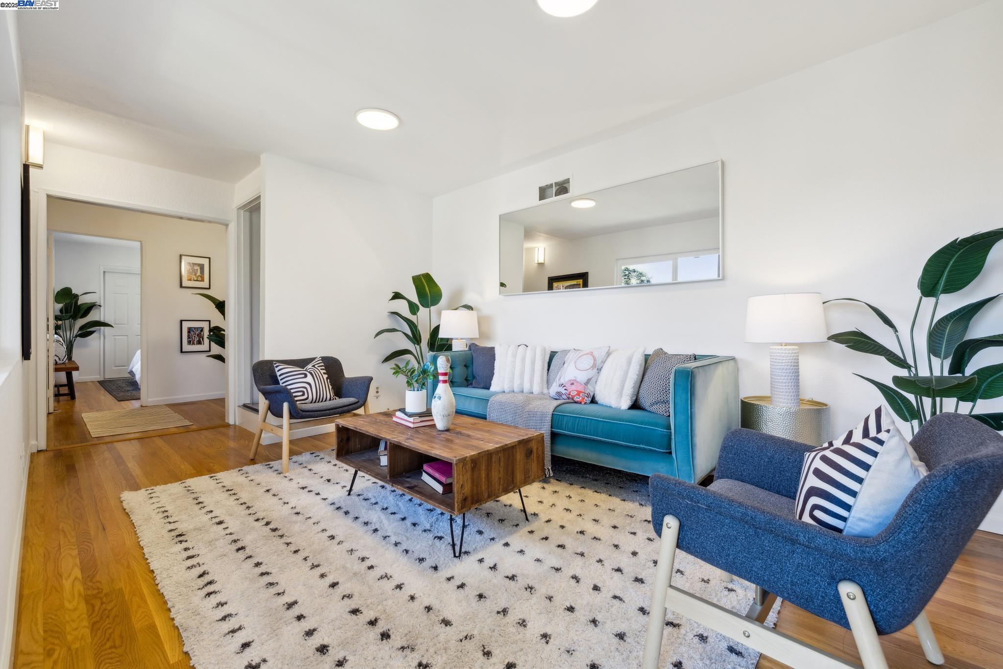 Detail Gallery Image 22 of 44 For 4125 Balfour Avenue, Oakland,  CA 94610 - 4 Beds | 3 Baths