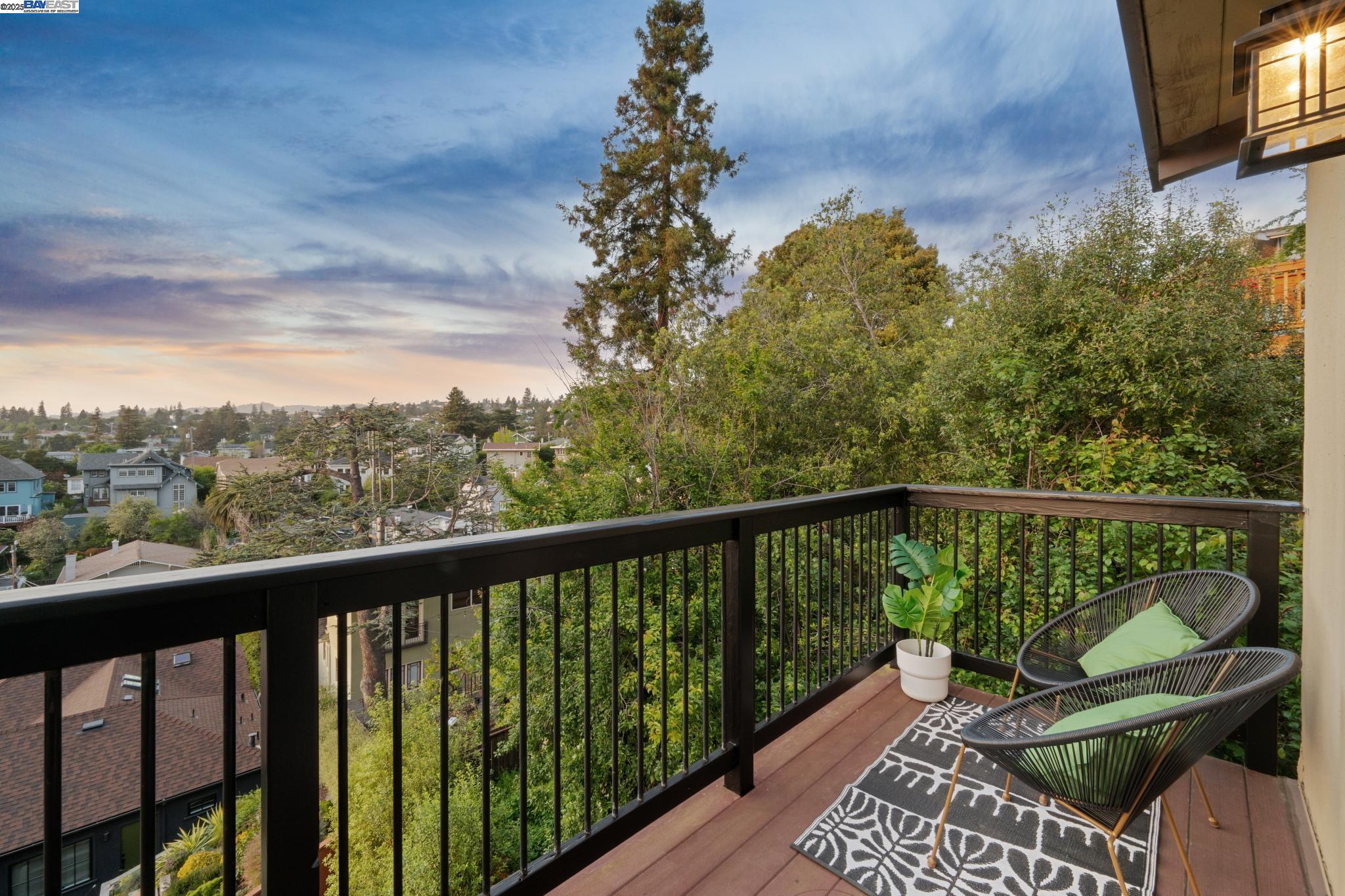 Detail Gallery Image 26 of 44 For 4125 Balfour Avenue, Oakland,  CA 94610 - 4 Beds | 3 Baths