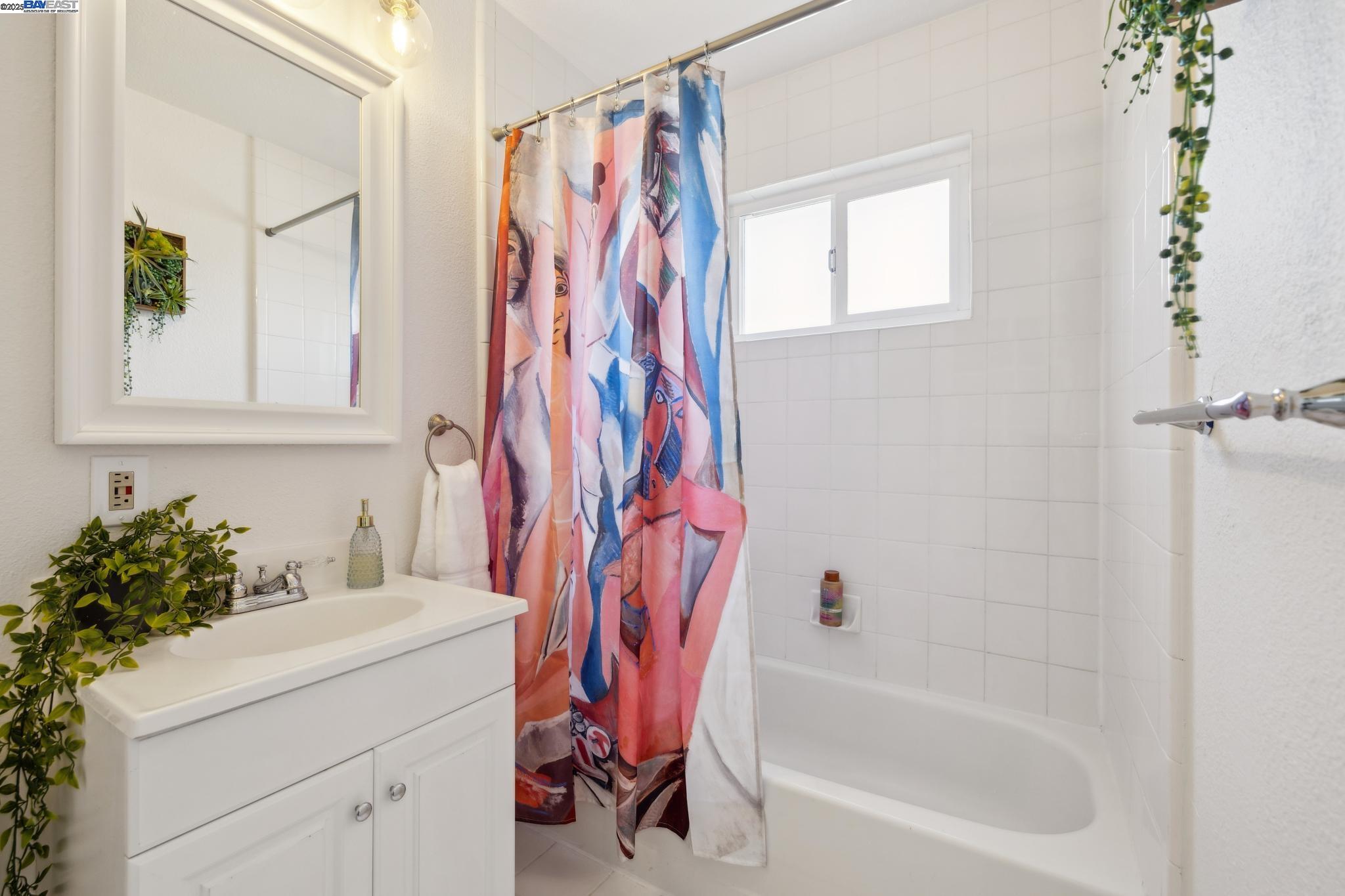Detail Gallery Image 28 of 44 For 4125 Balfour Avenue, Oakland,  CA 94610 - 4 Beds | 3 Baths