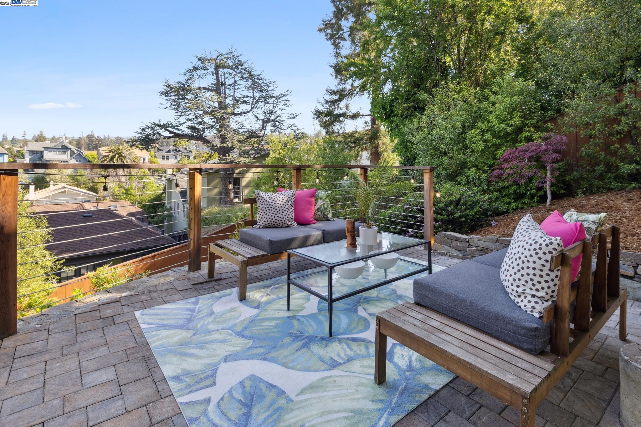 Detail Gallery Image 36 of 44 For 4125 Balfour Avenue, Oakland,  CA 94610 - 4 Beds | 3 Baths