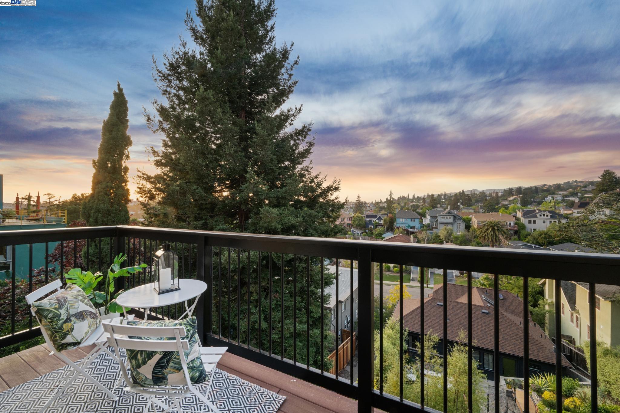 Detail Gallery Image 10 of 44 For 4125 Balfour Avenue, Oakland,  CA 94610 - 4 Beds | 3 Baths