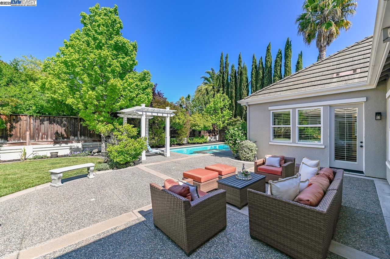 Detail Gallery Image 47 of 60 For 1131 Laguna Creek Ln, Pleasanton,  CA 94566 - 5 Beds | 4 Baths