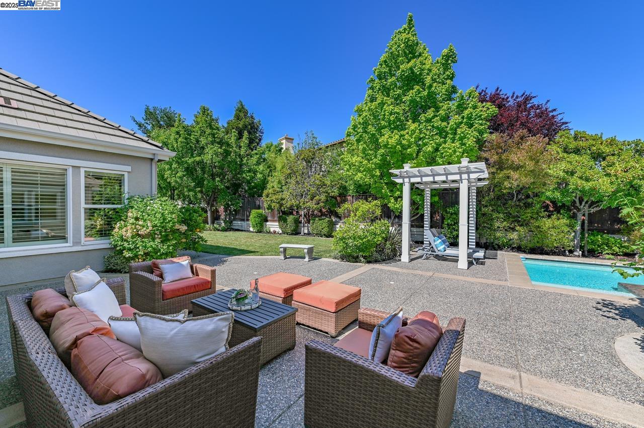 Detail Gallery Image 48 of 60 For 1131 Laguna Creek Ln, Pleasanton,  CA 94566 - 5 Beds | 4 Baths