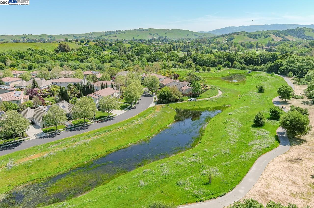 Detail Gallery Image 56 of 60 For 1131 Laguna Creek Ln, Pleasanton,  CA 94566 - 5 Beds | 4 Baths