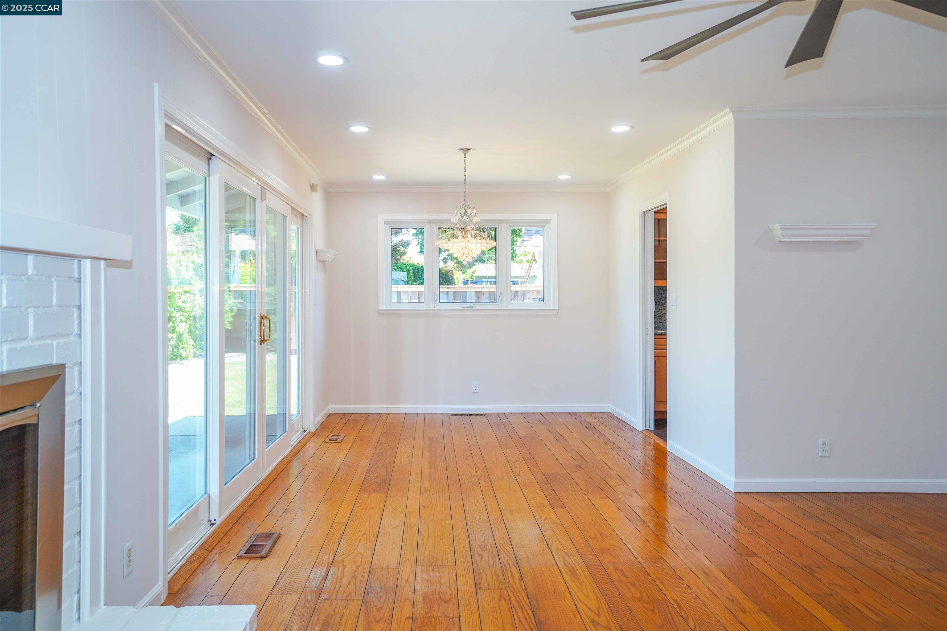 360 El Divisadero Ave, Walnut Creek, California 94598, 4 Bedrooms Bedrooms, 9 Rooms Rooms,2 BathroomsBathrooms,Residential Lease,For Rent,360 El Divisadero Ave,41096619