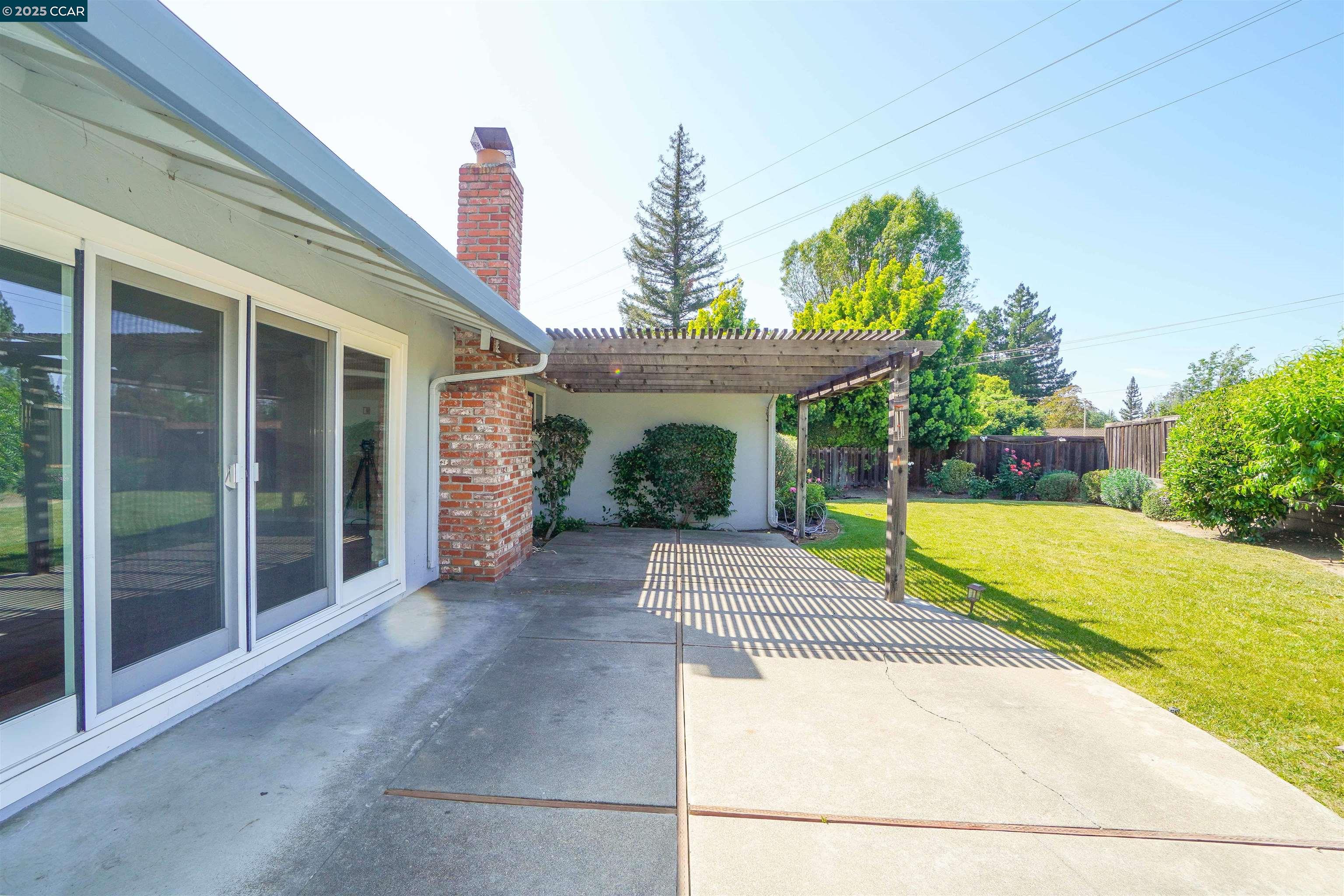 360 El Divisadero Ave, Walnut Creek, California 94598, 4 Bedrooms Bedrooms, 9 Rooms Rooms,2 BathroomsBathrooms,Residential Lease,For Rent,360 El Divisadero Ave,41096619