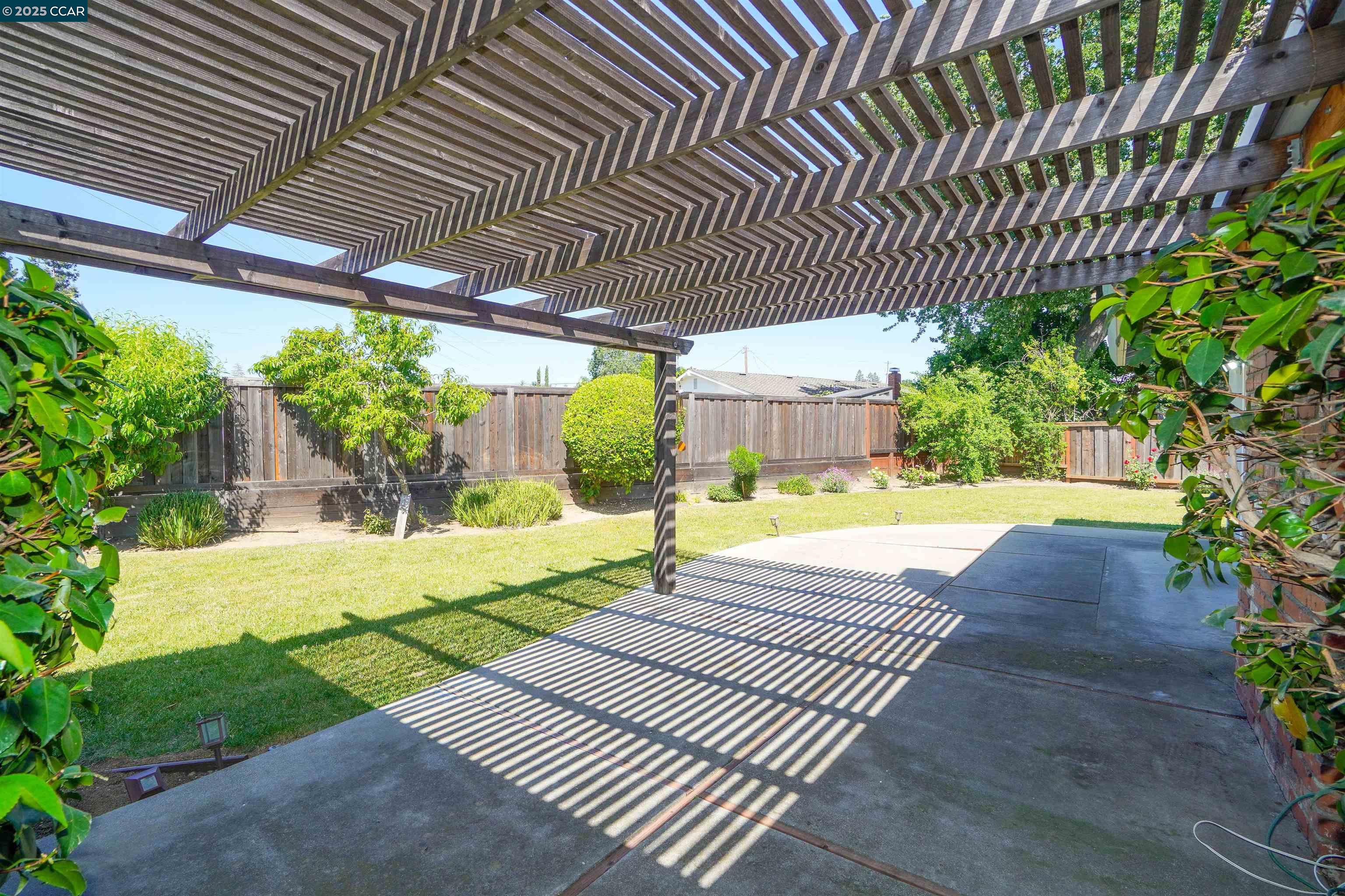 360 El Divisadero Ave, Walnut Creek, California 94598, 4 Bedrooms Bedrooms, 9 Rooms Rooms,2 BathroomsBathrooms,Residential Lease,For Rent,360 El Divisadero Ave,41096619