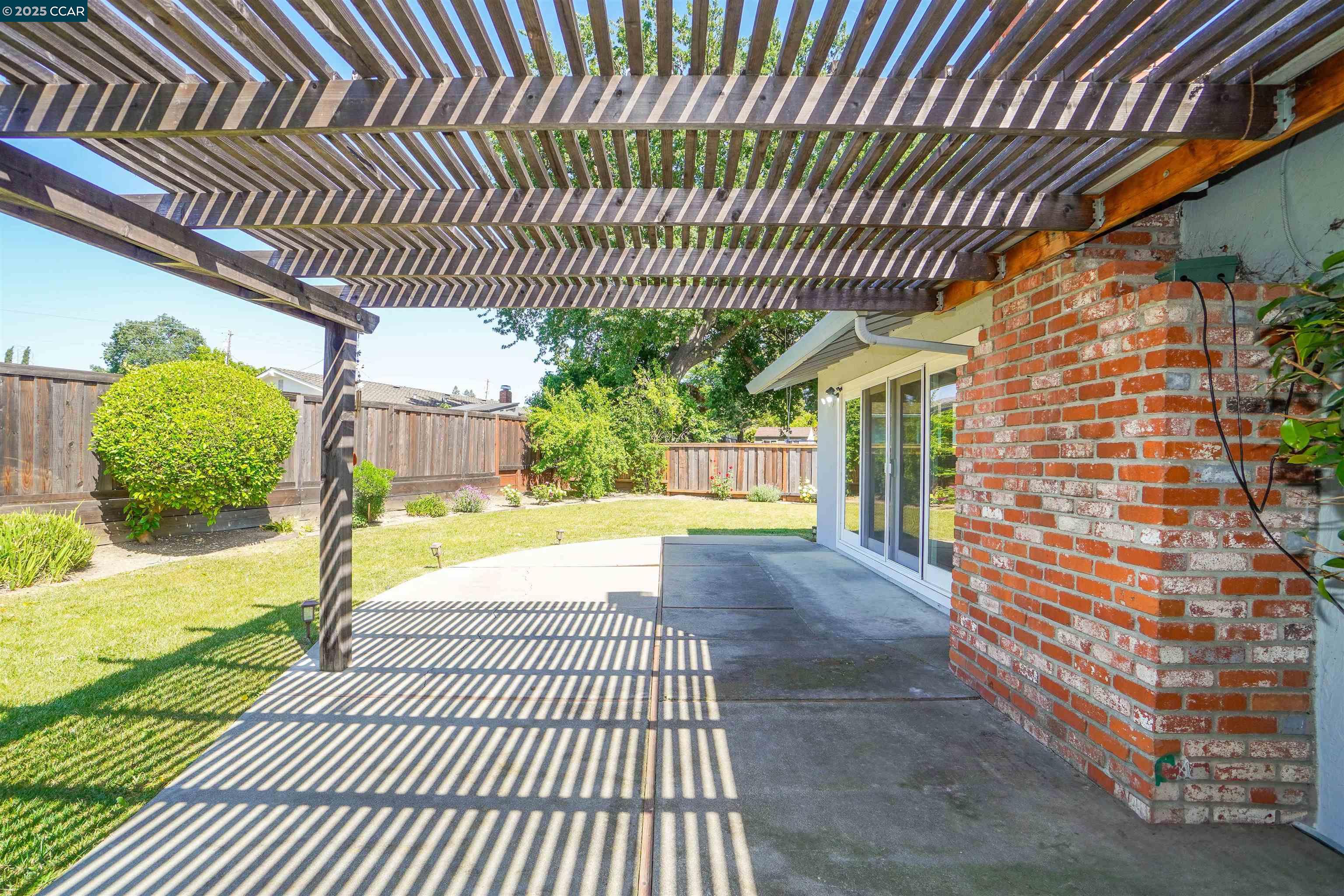 360 El Divisadero Ave, Walnut Creek, California 94598, 4 Bedrooms Bedrooms, 9 Rooms Rooms,2 BathroomsBathrooms,Residential Lease,For Rent,360 El Divisadero Ave,41096619