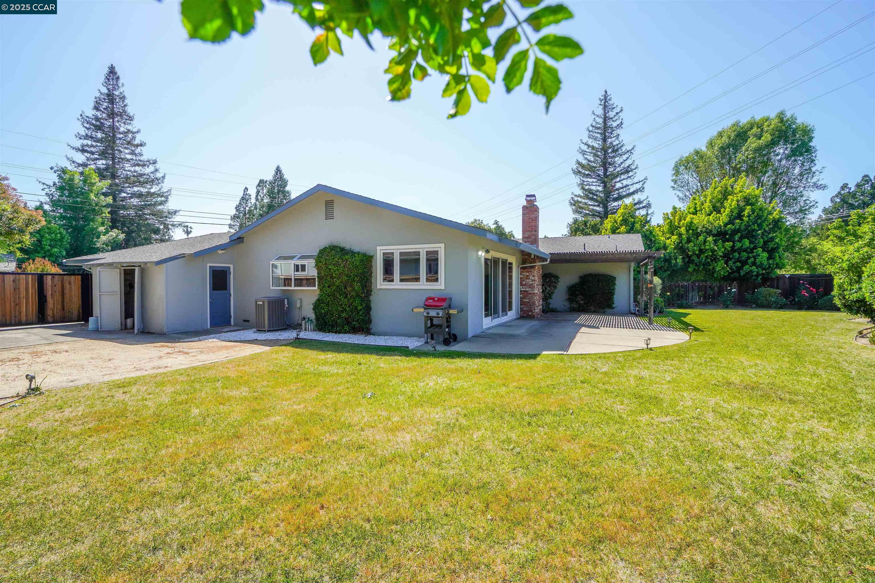 360 El Divisadero Ave, Walnut Creek, California 94598, 4 Bedrooms Bedrooms, 9 Rooms Rooms,2 BathroomsBathrooms,Residential Lease,For Rent,360 El Divisadero Ave,41096619