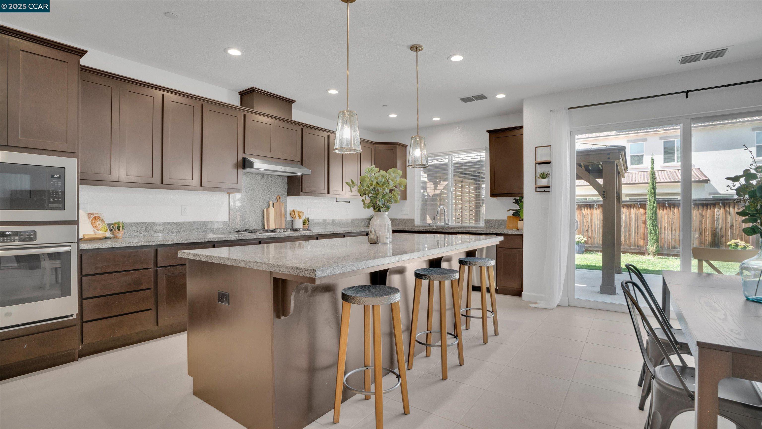 Detail Gallery Image 11 of 41 For 719 Jennifer St, Brentwood,  CA 94513 - 4 Beds | 3/1 Baths