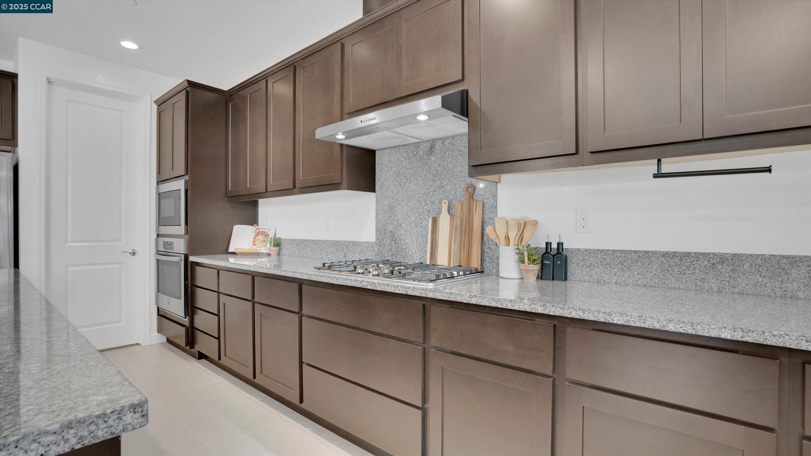 Detail Gallery Image 15 of 41 For 719 Jennifer St, Brentwood,  CA 94513 - 4 Beds | 3/1 Baths