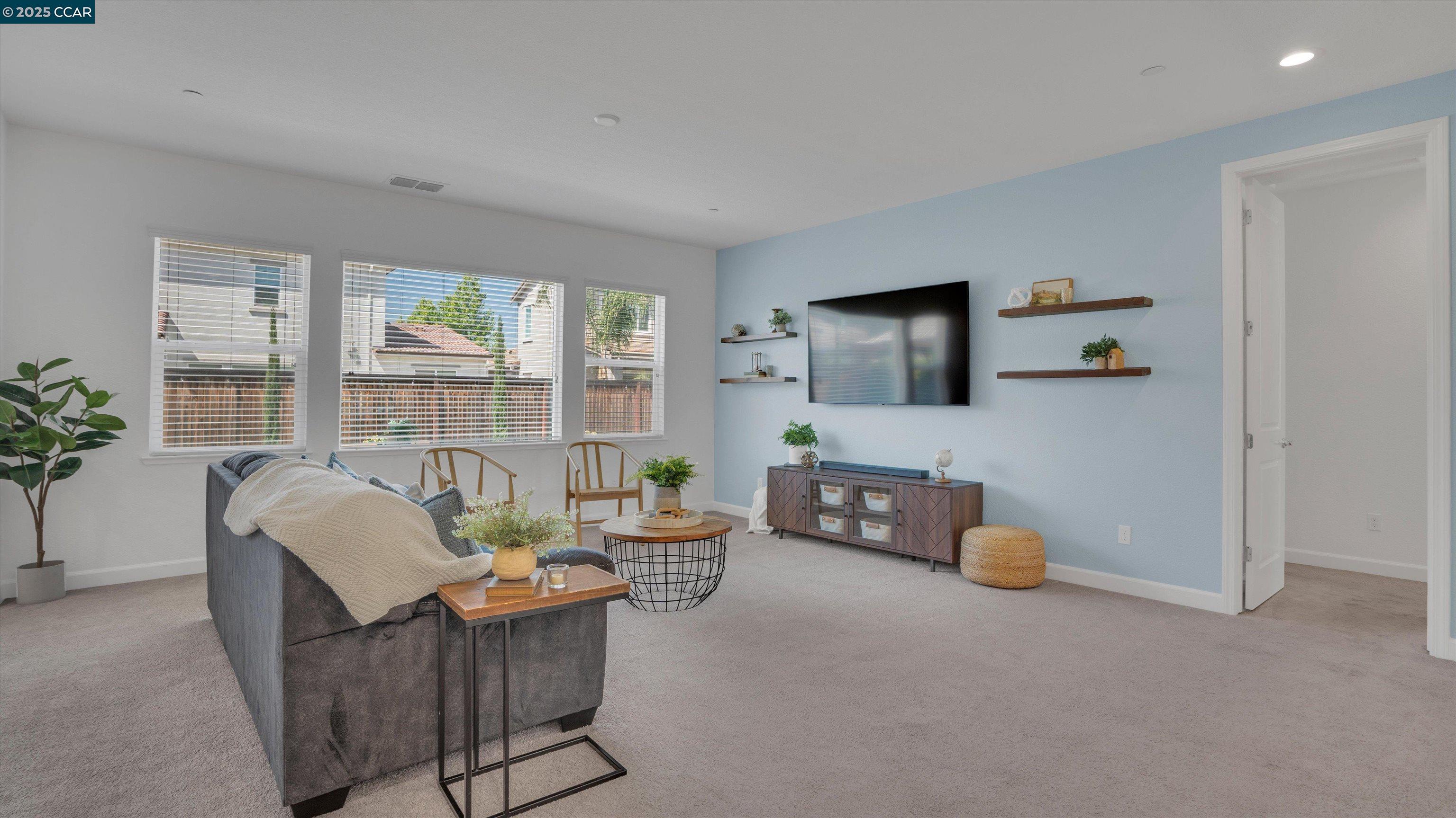 Detail Gallery Image 8 of 41 For 719 Jennifer St, Brentwood,  CA 94513 - 4 Beds | 3/1 Baths