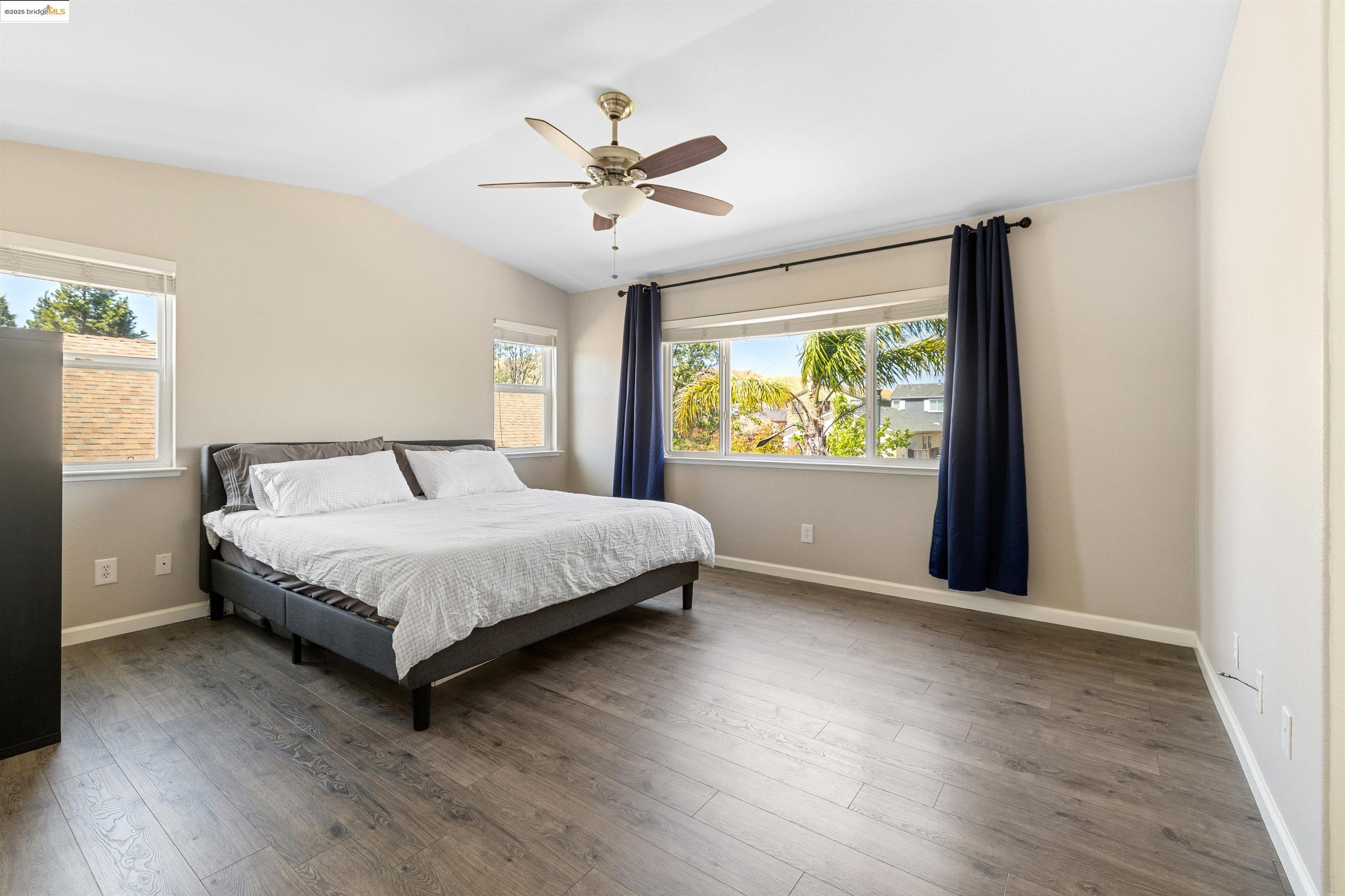 Detail Gallery Image 24 of 44 For 2566 Rowe Ct, Fairfield,  CA 94533 - 4 Beds | 2/1 Baths
