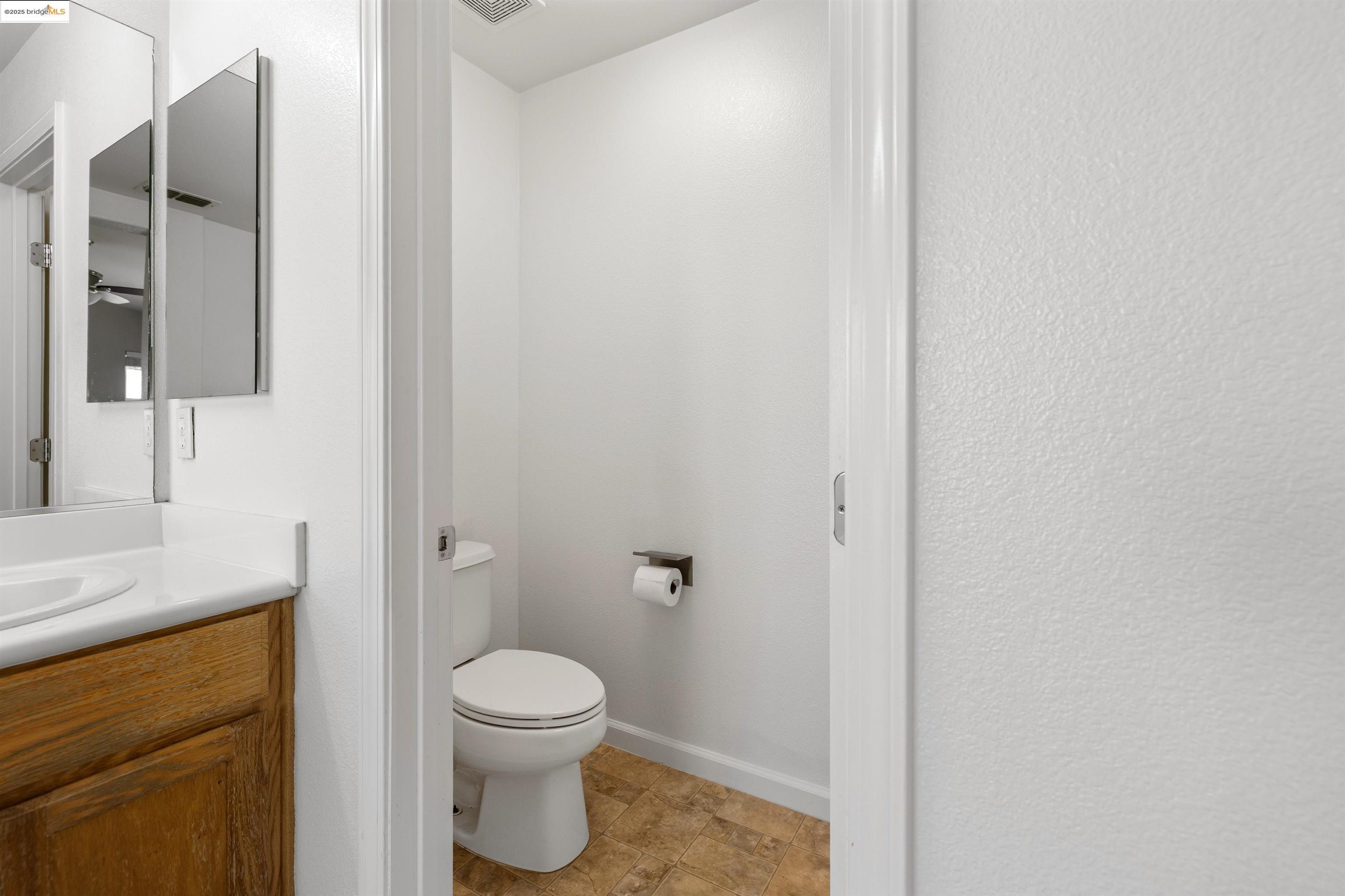 Detail Gallery Image 30 of 44 For 2566 Rowe Ct, Fairfield,  CA 94533 - 4 Beds | 2/1 Baths