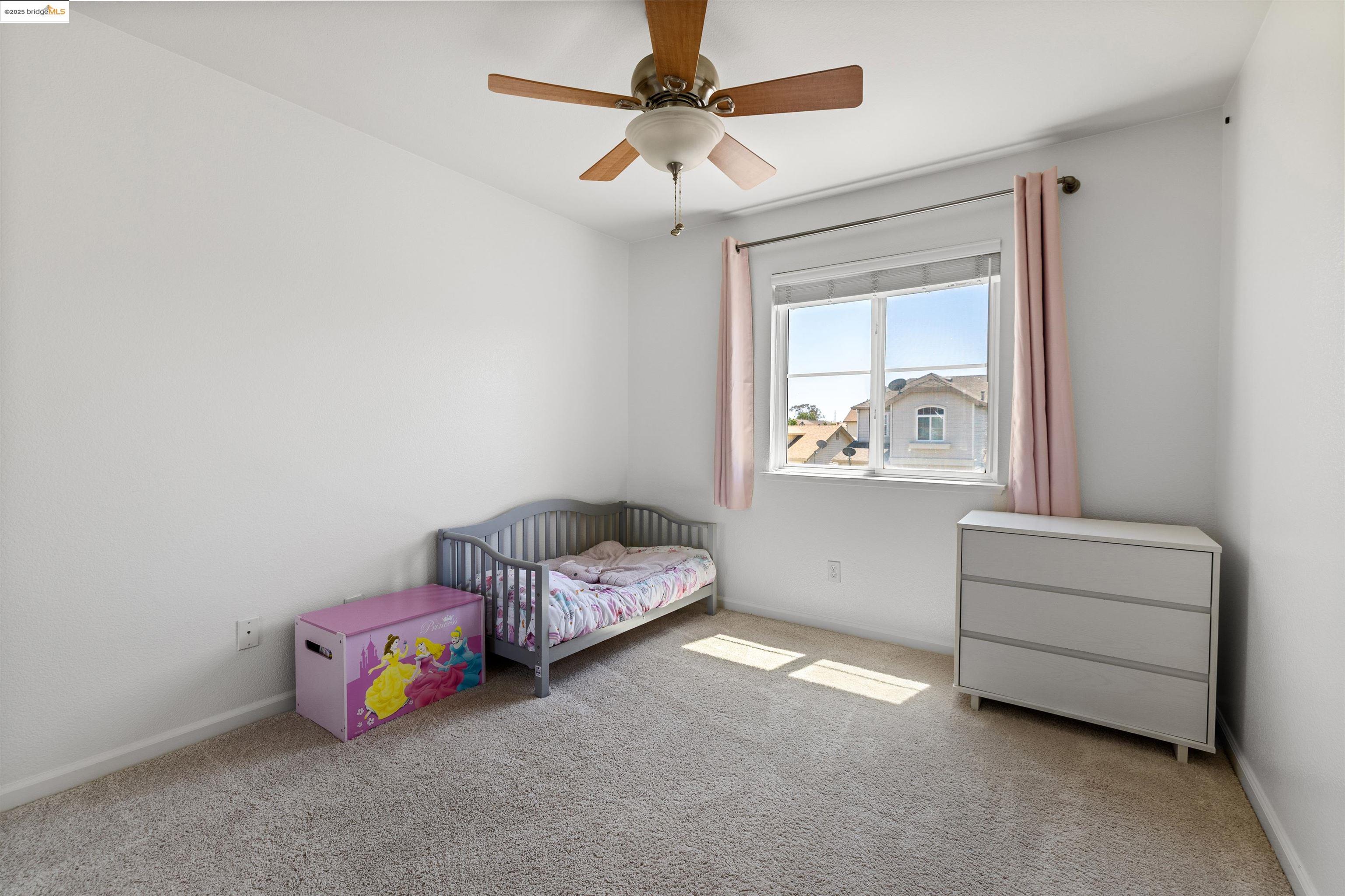 Detail Gallery Image 31 of 44 For 2566 Rowe Ct, Fairfield,  CA 94533 - 4 Beds | 2/1 Baths