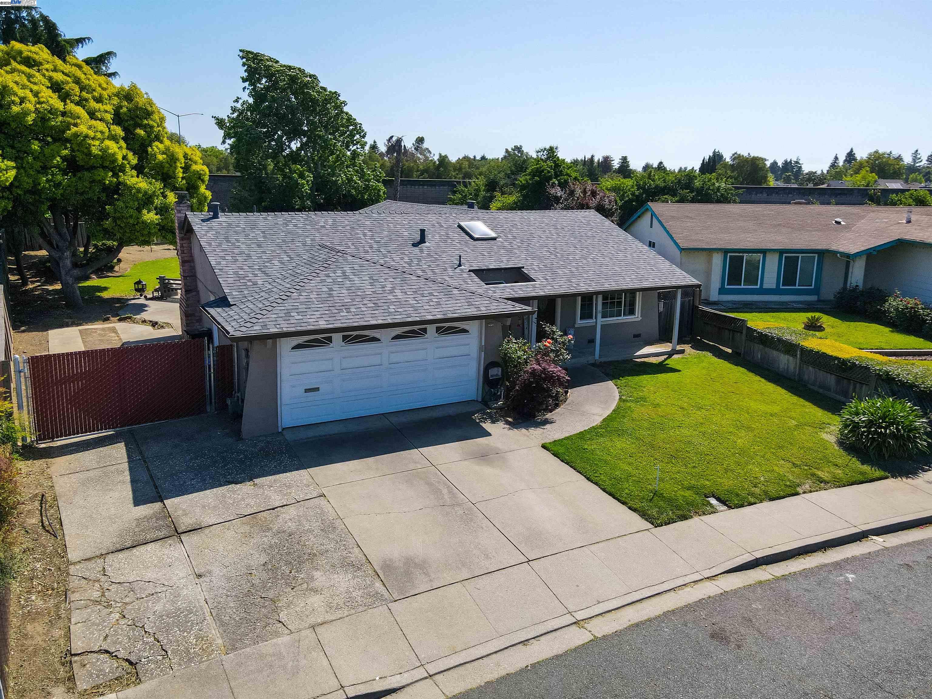 Detail Gallery Image 6 of 54 For 34505 Salinas Pl, Fremont,  CA 94555 - 3 Beds | 2 Baths
