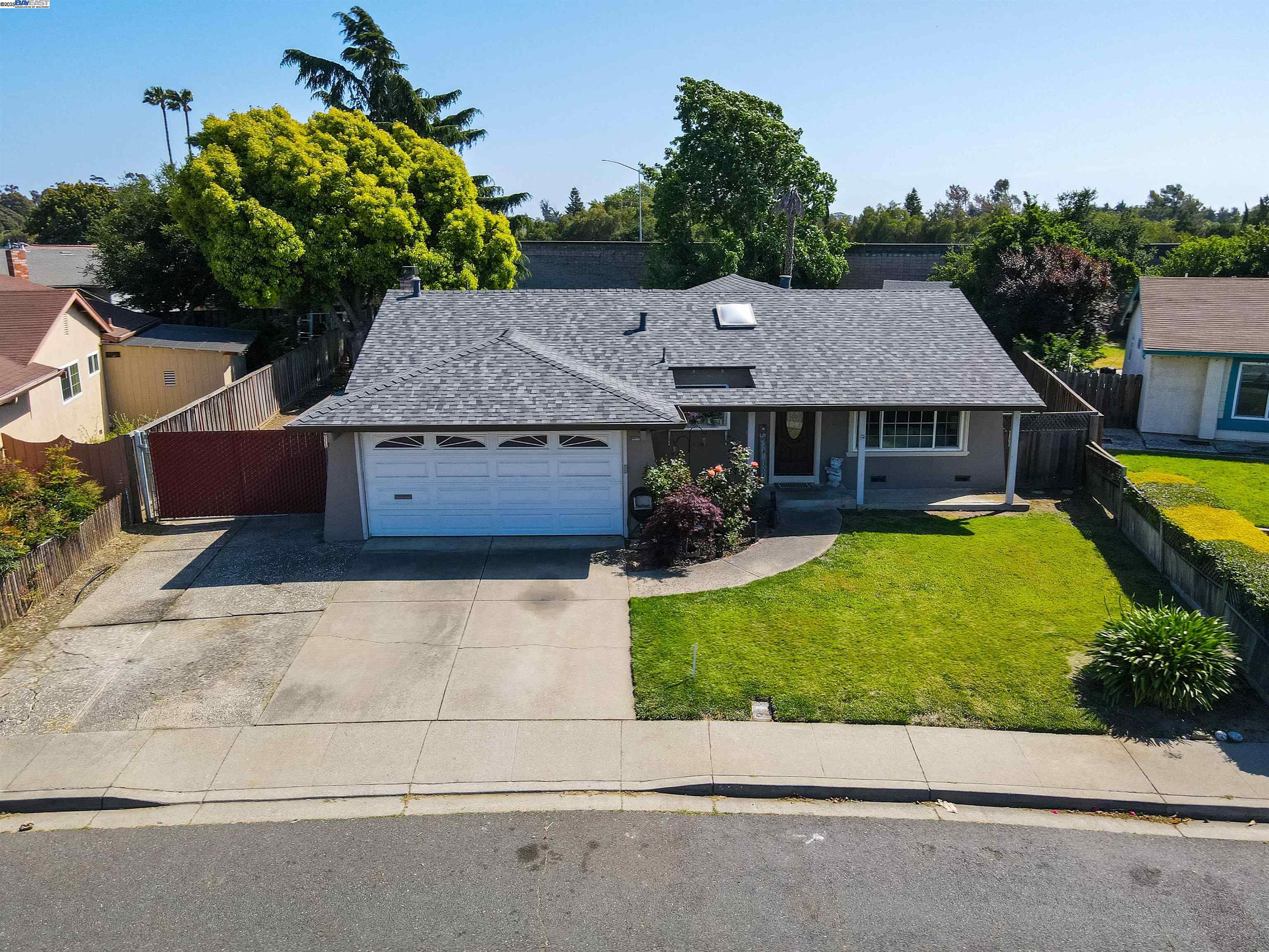 Detail Gallery Image 8 of 54 For 34505 Salinas Pl, Fremont,  CA 94555 - 3 Beds | 2 Baths