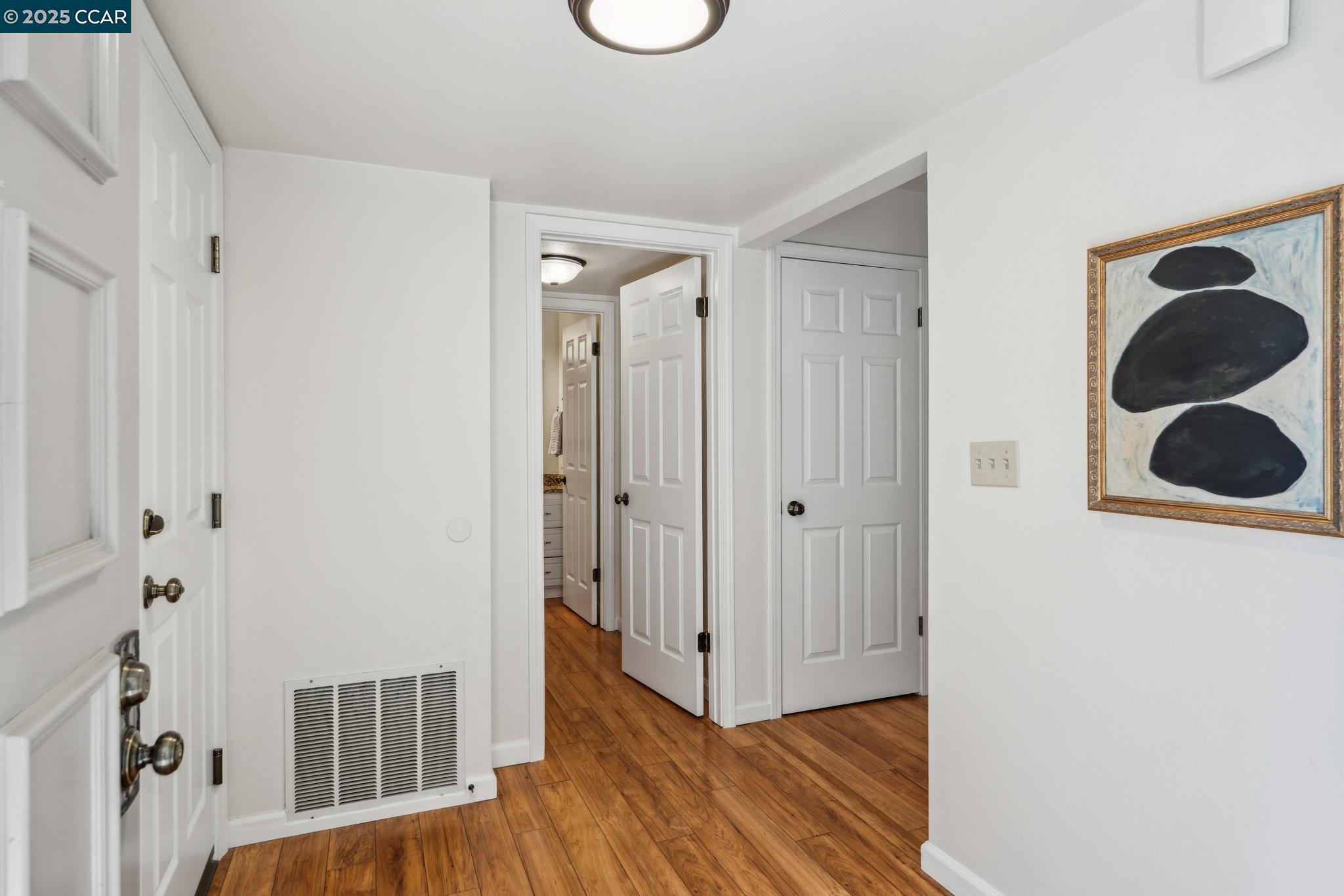 Detail Gallery Image 5 of 45 For 1560 Gilboa Dr, Walnut Creek,  CA 94598 - 3 Beds | 2/1 Baths