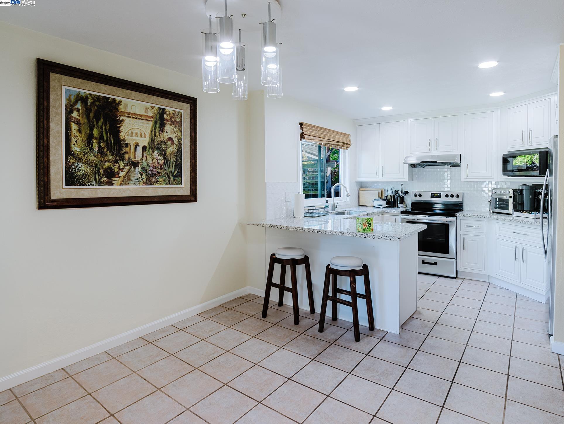 Detail Gallery Image 11 of 35 For 4959 Friar Ave, Fremont,  CA 94555 - 3 Beds | 2 Baths