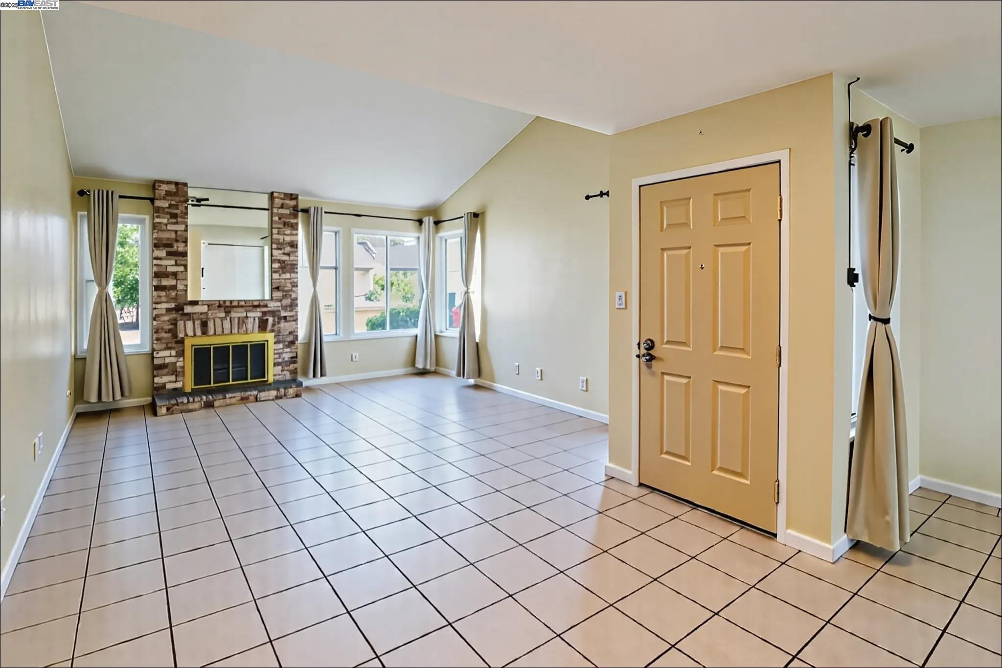 Detail Gallery Image 8 of 35 For 4959 Friar Ave, Fremont,  CA 94555 - 3 Beds | 2 Baths