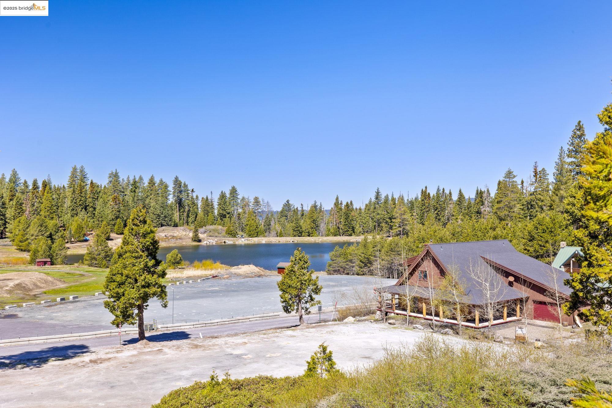 Detail Gallery Image 15 of 39 For 33757 Upper Leland Rd #B,  Pinecrest,  CA 95364 - 3 Beds | 2 Baths